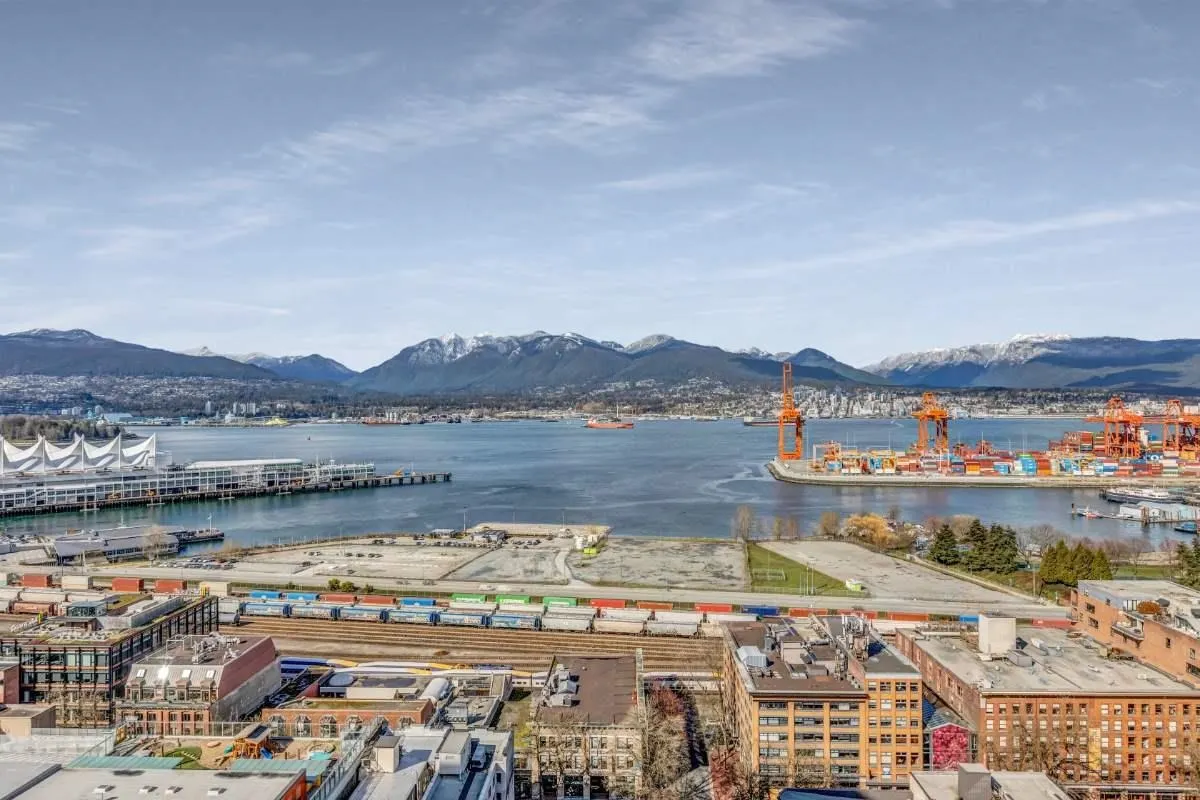 108 W Cordova Street #2201