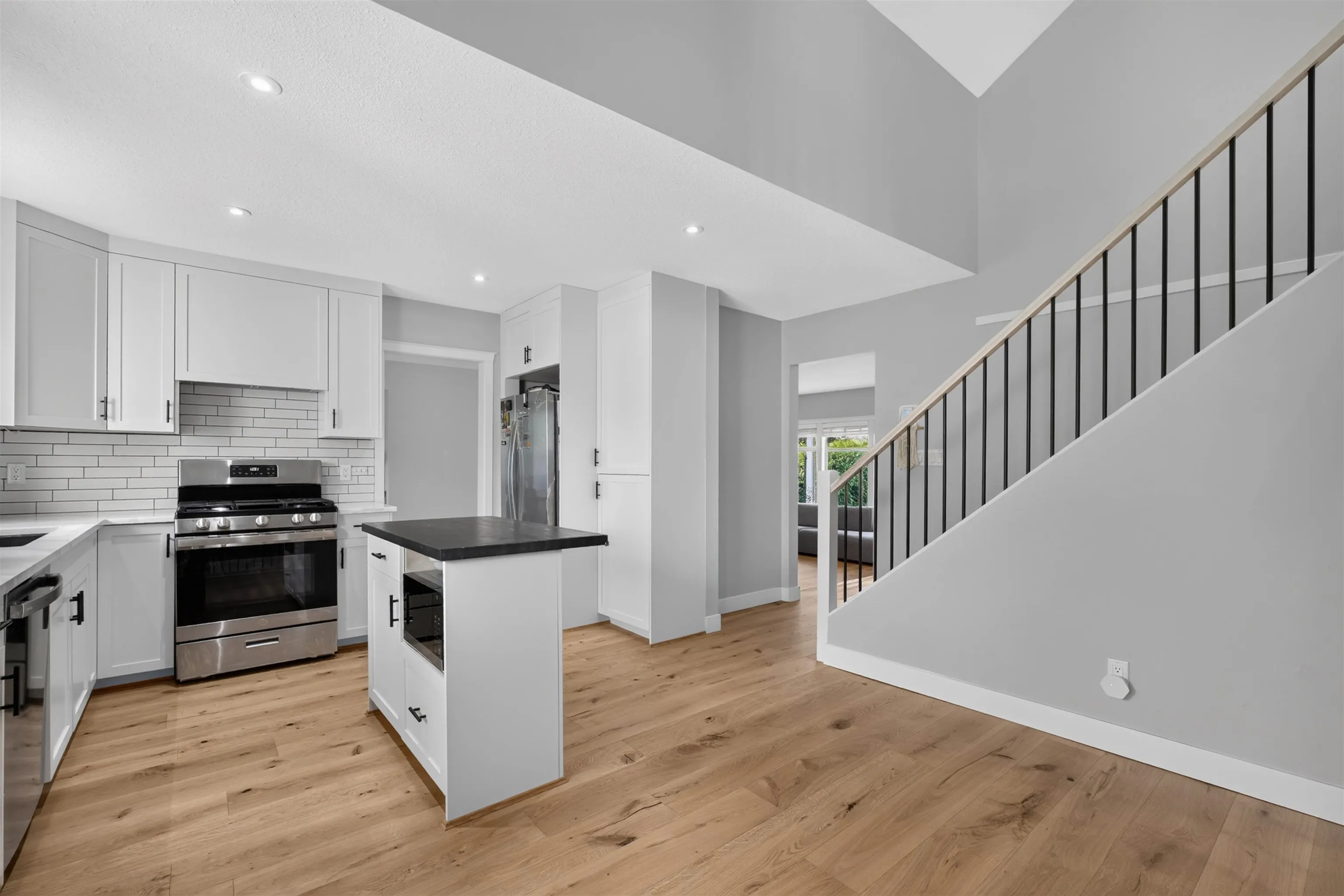 11908 Meadowlark Drive