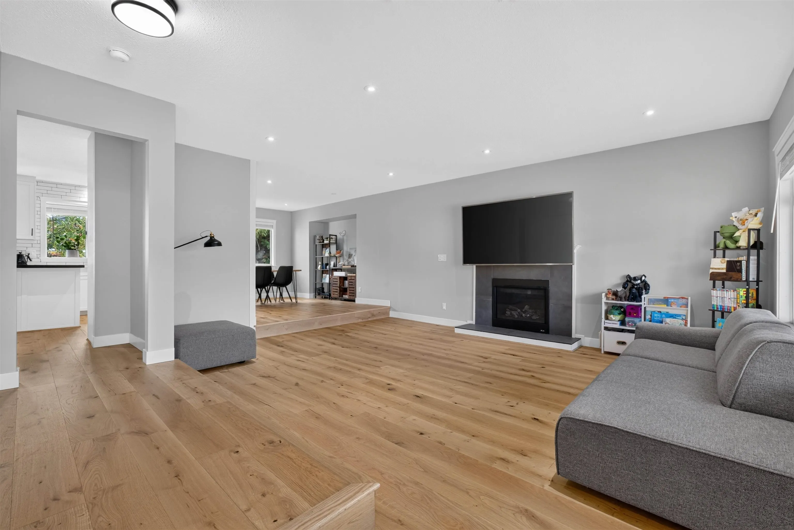11908 Meadowlark Drive
