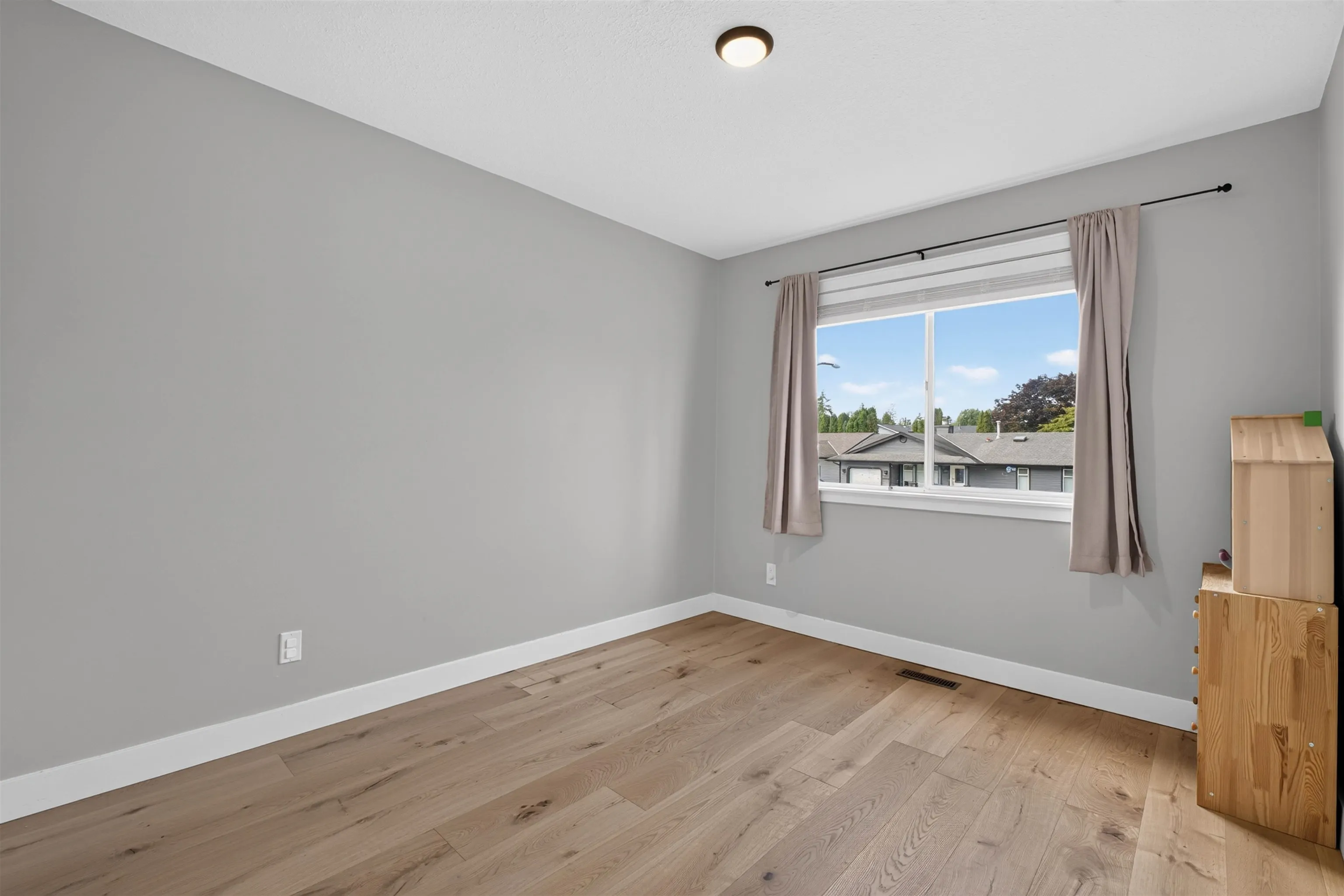 11908 Meadowlark Drive