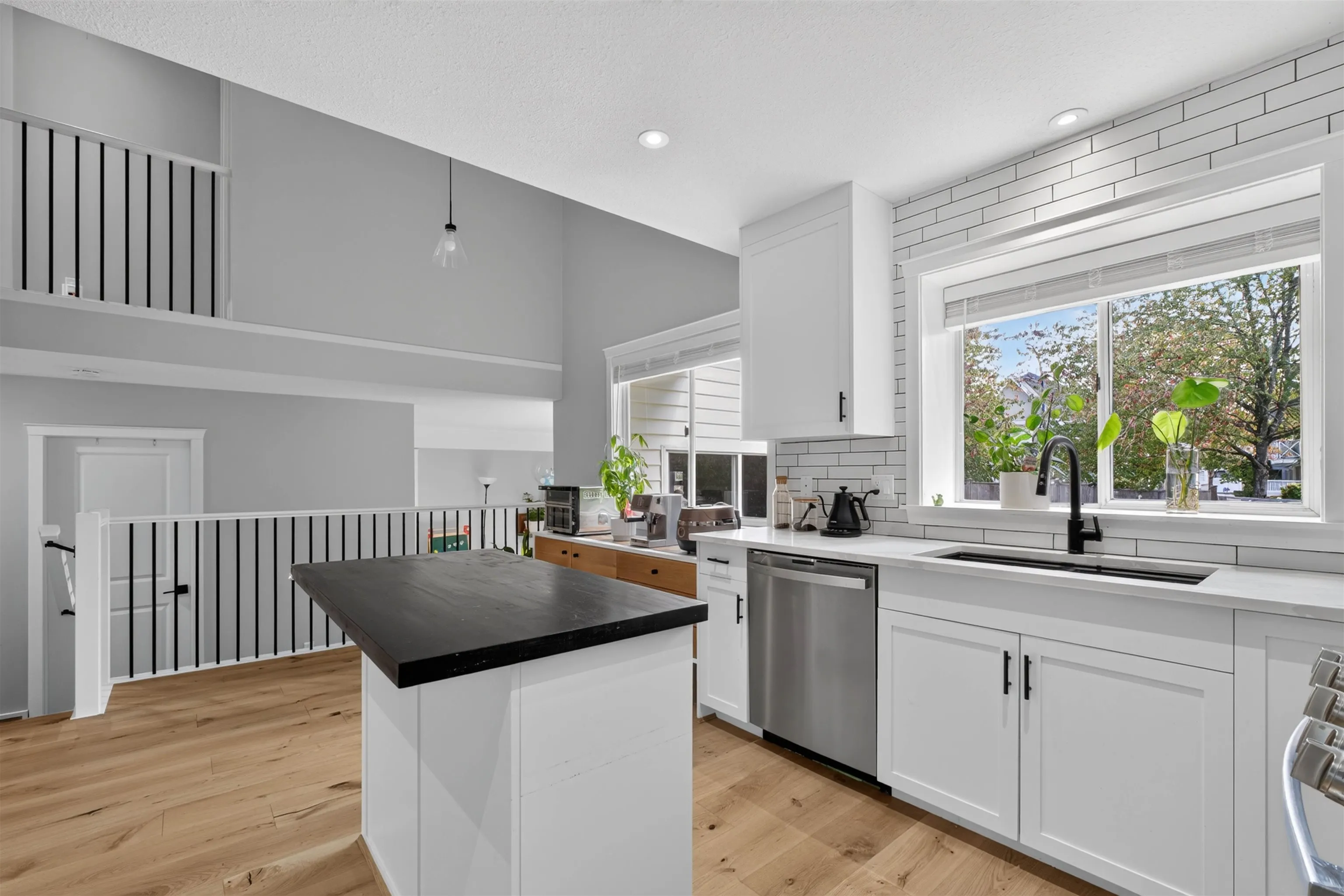 11908 Meadowlark Drive