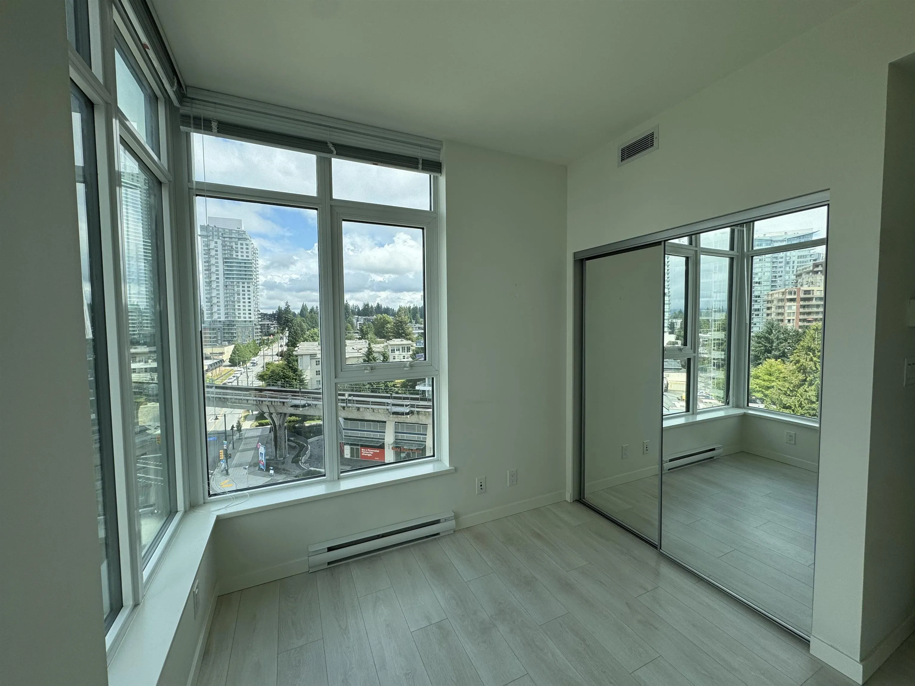 691 North Road #808