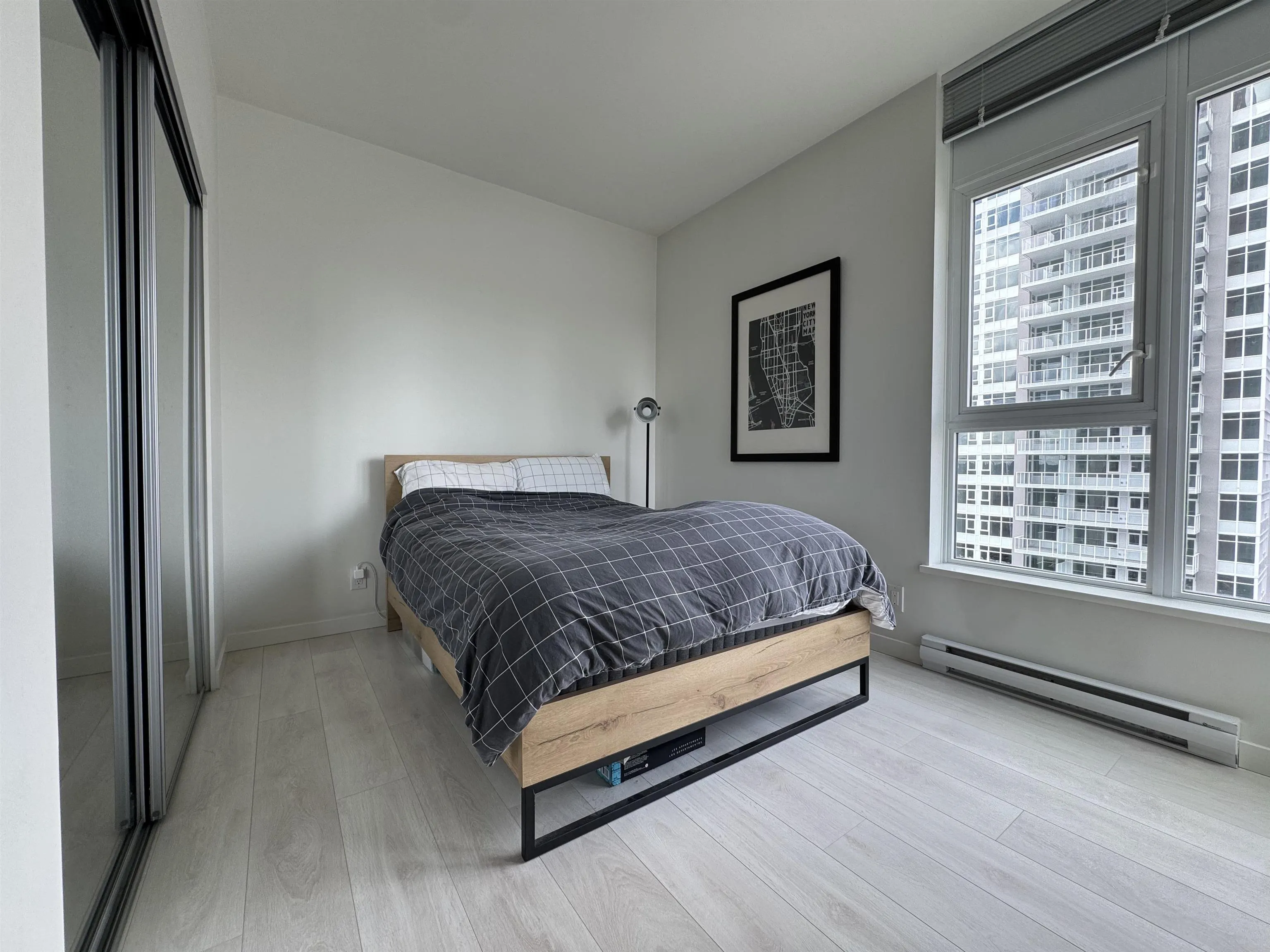 691 North Road #808