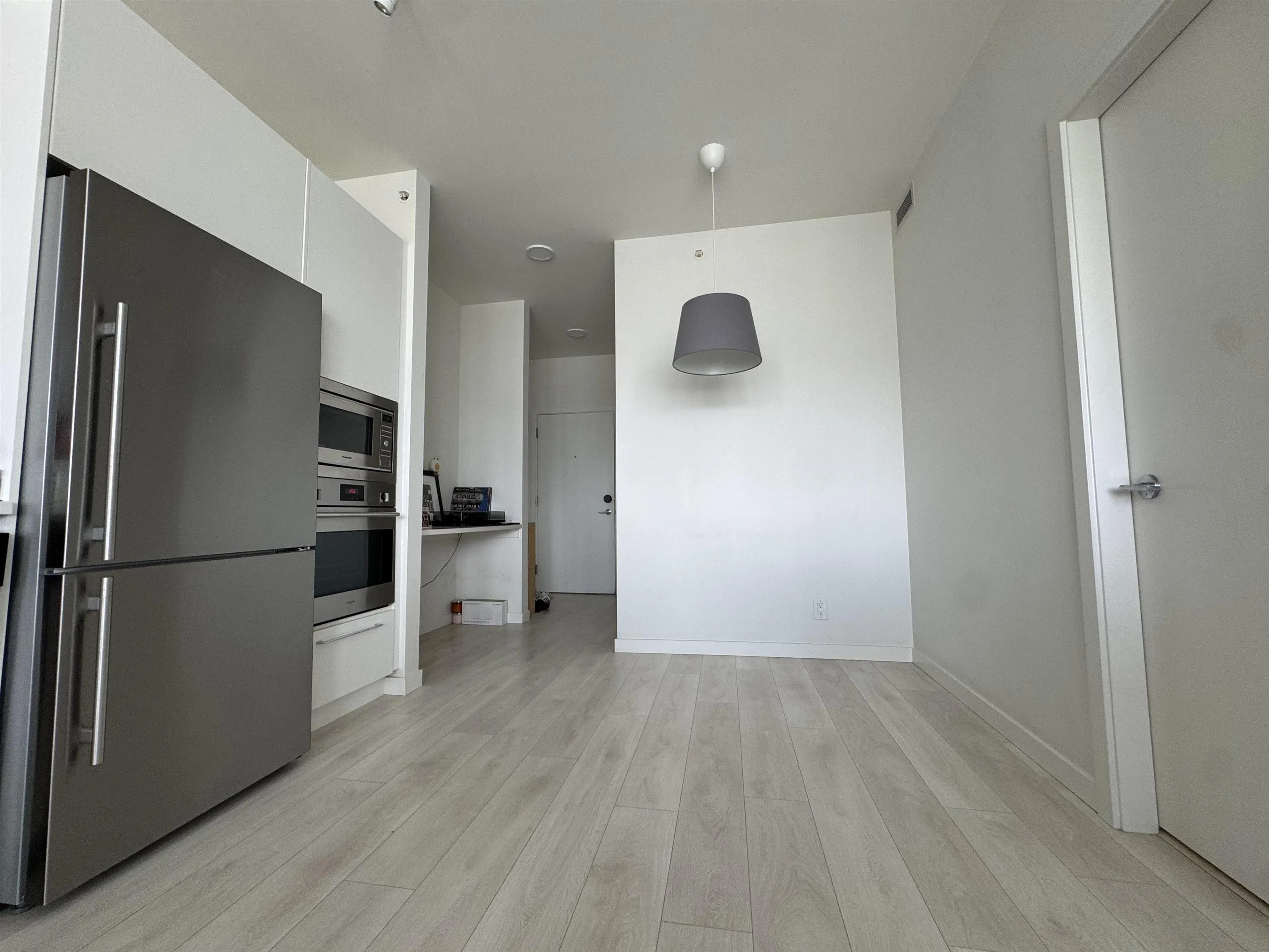 691 North Road #808