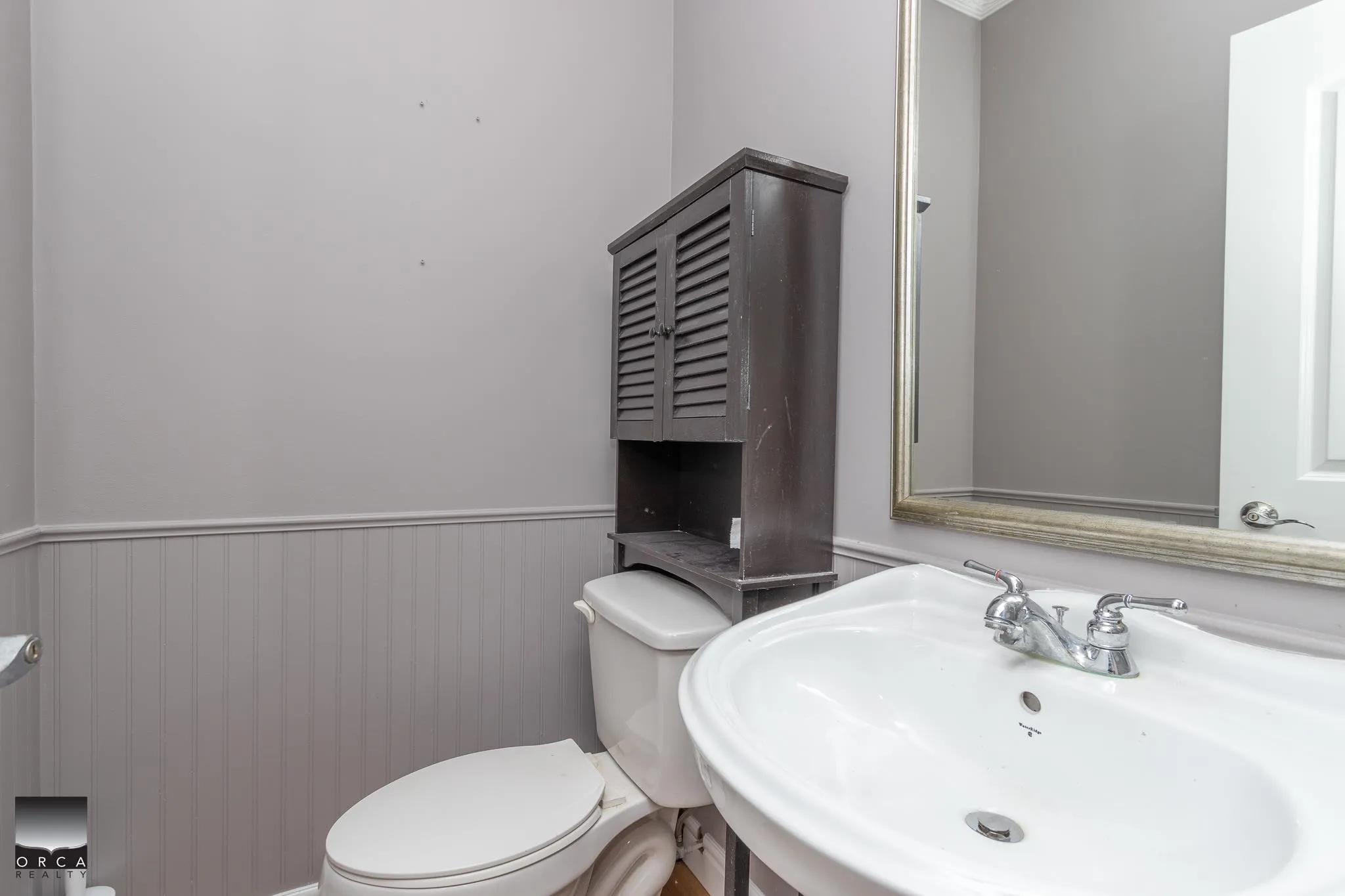 19130 69a Avenue #upper level