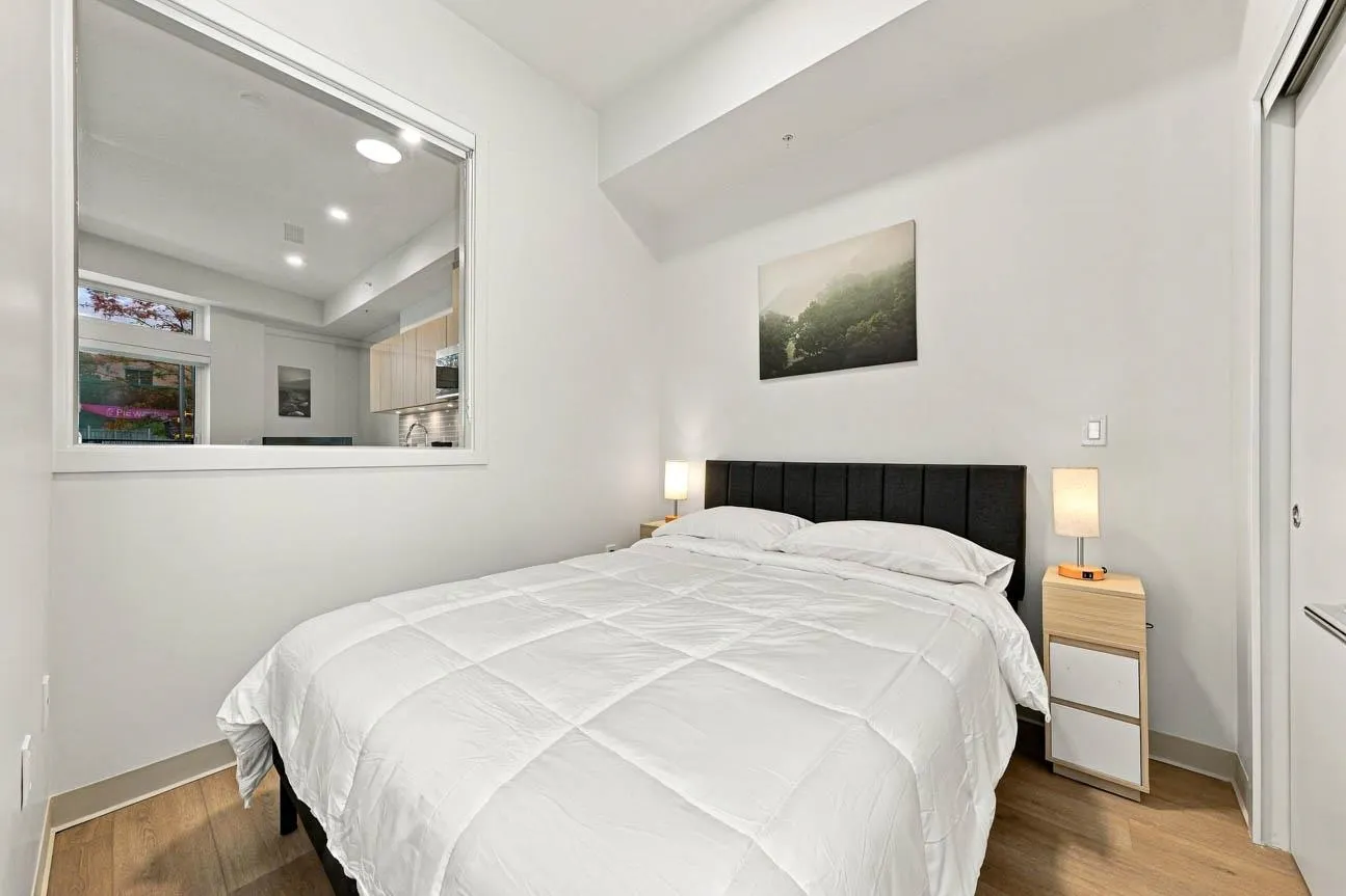 1529 Oxford Street #111