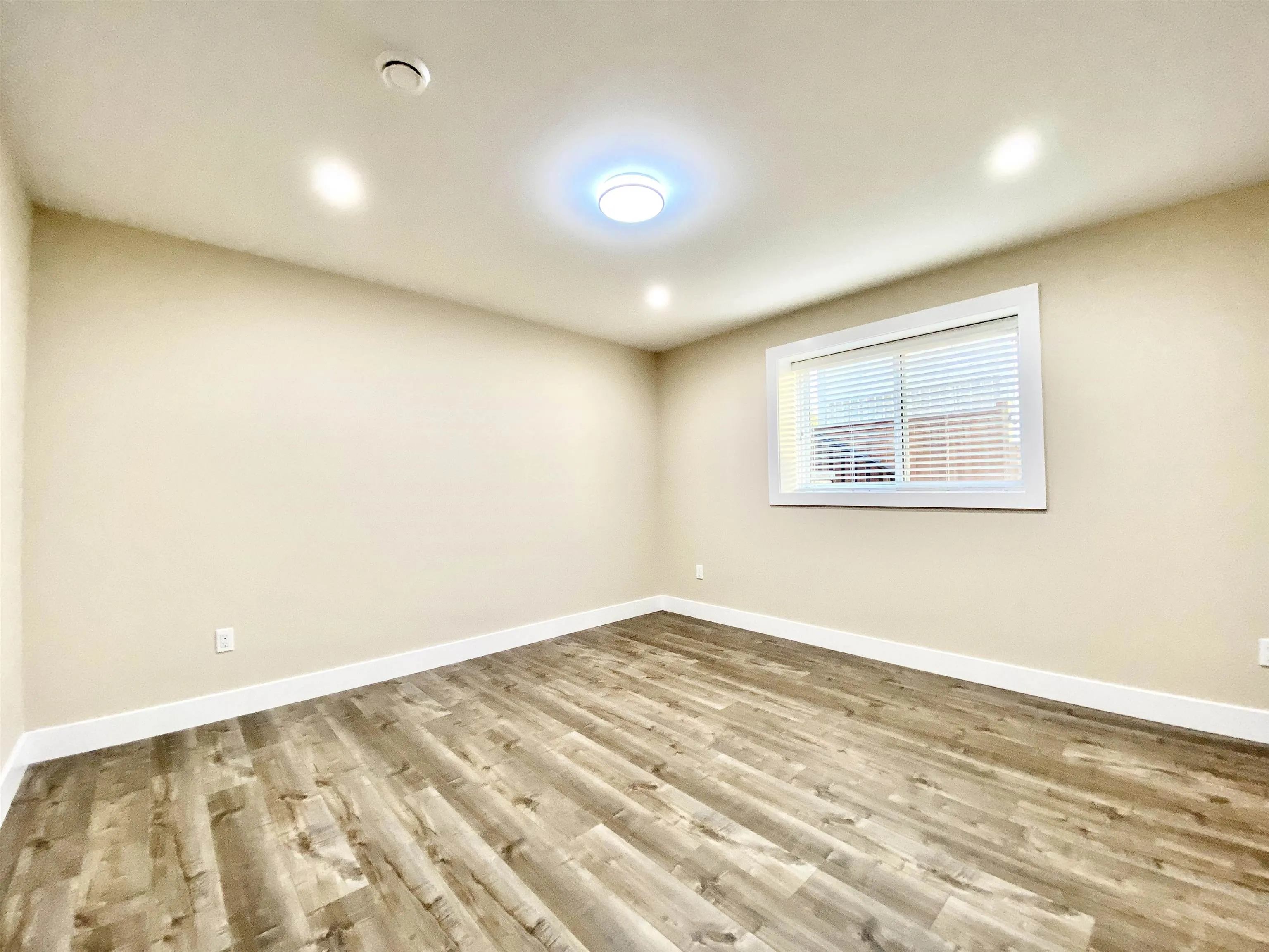 17XX Howard Avenue #Basement