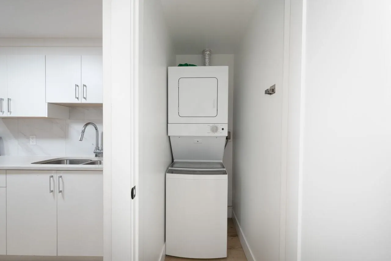 7137 204a Street #Lower Suite
