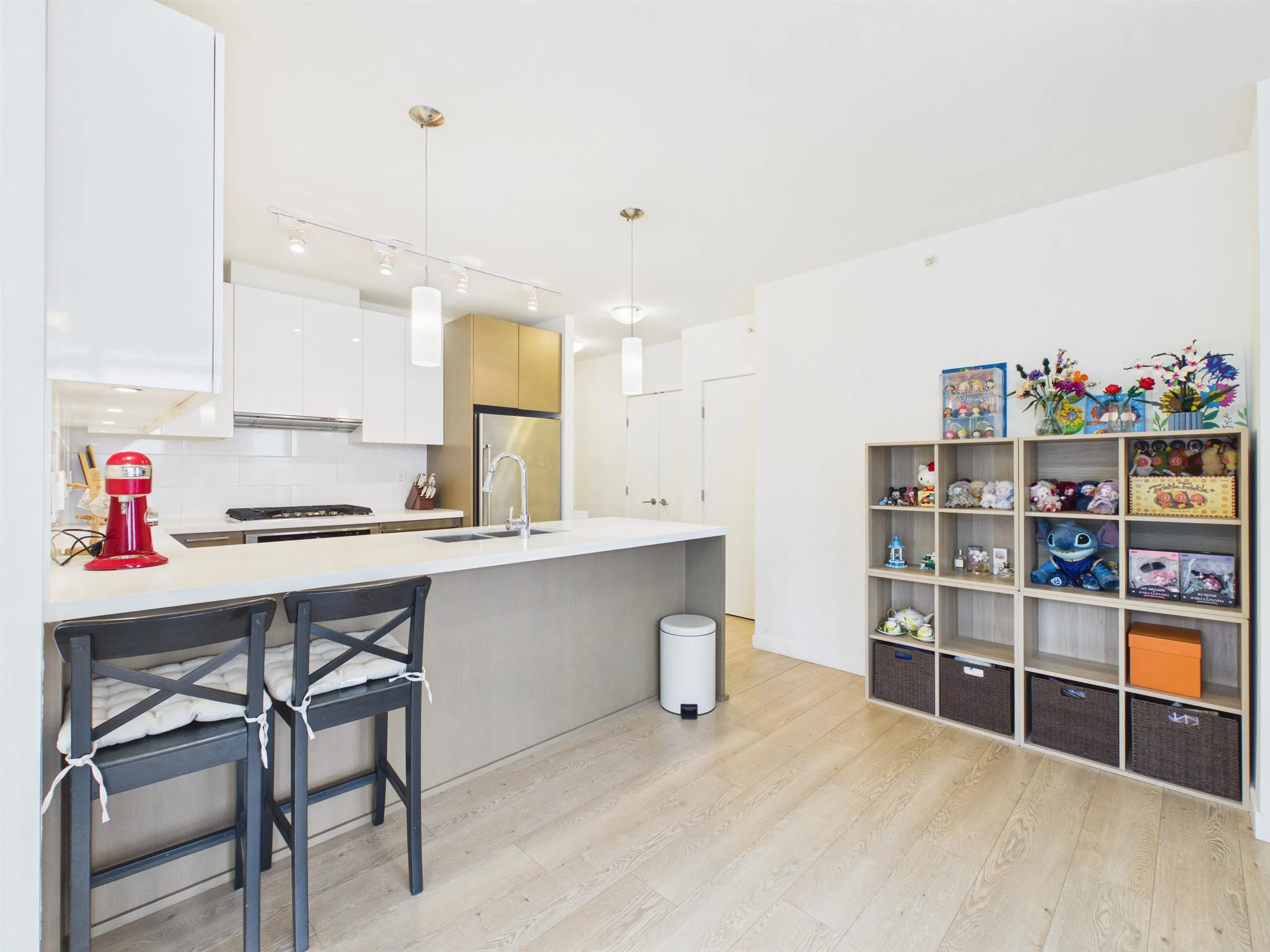 3080 Lincoln Avenue #1608