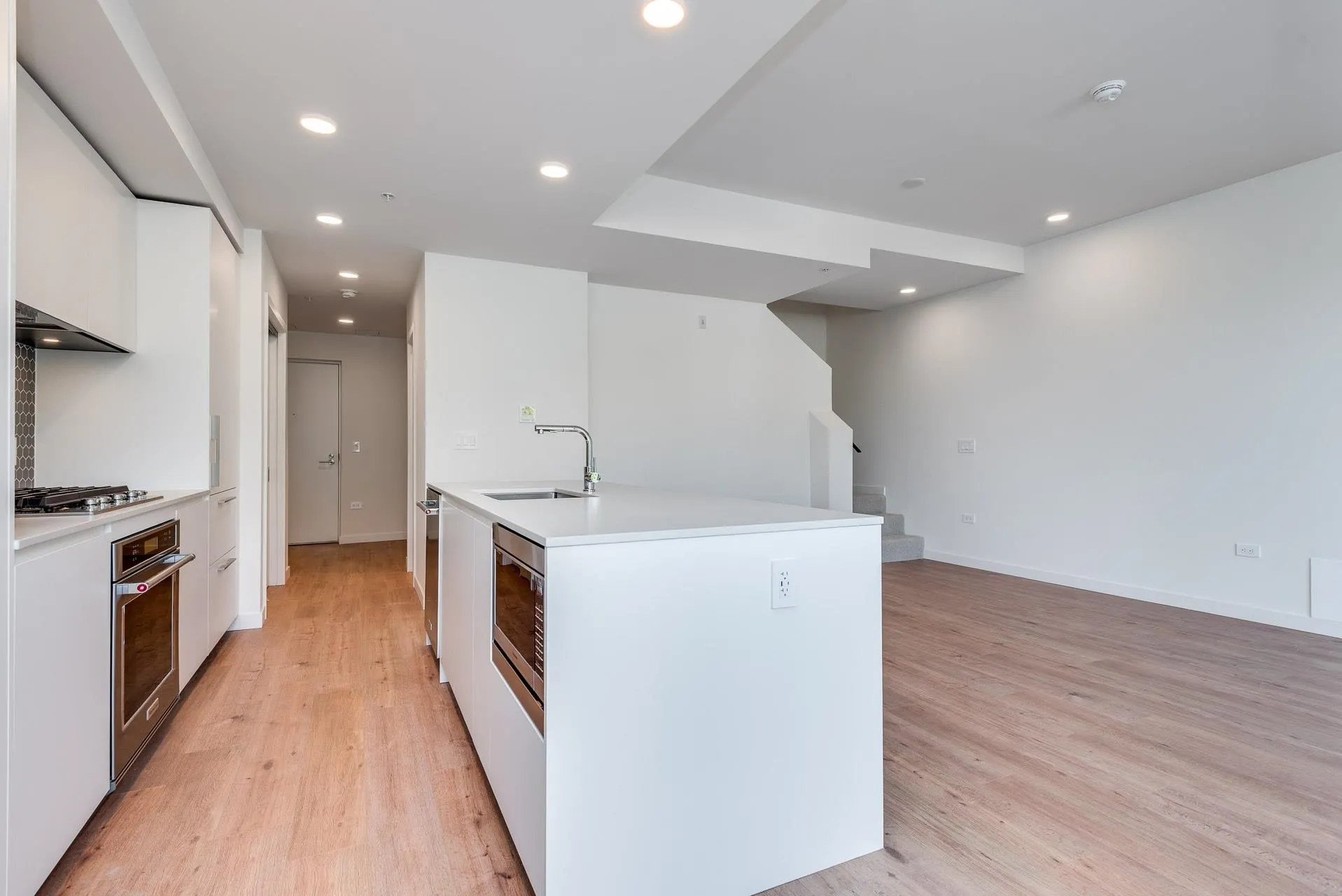 1502 Scott Crescent #101
