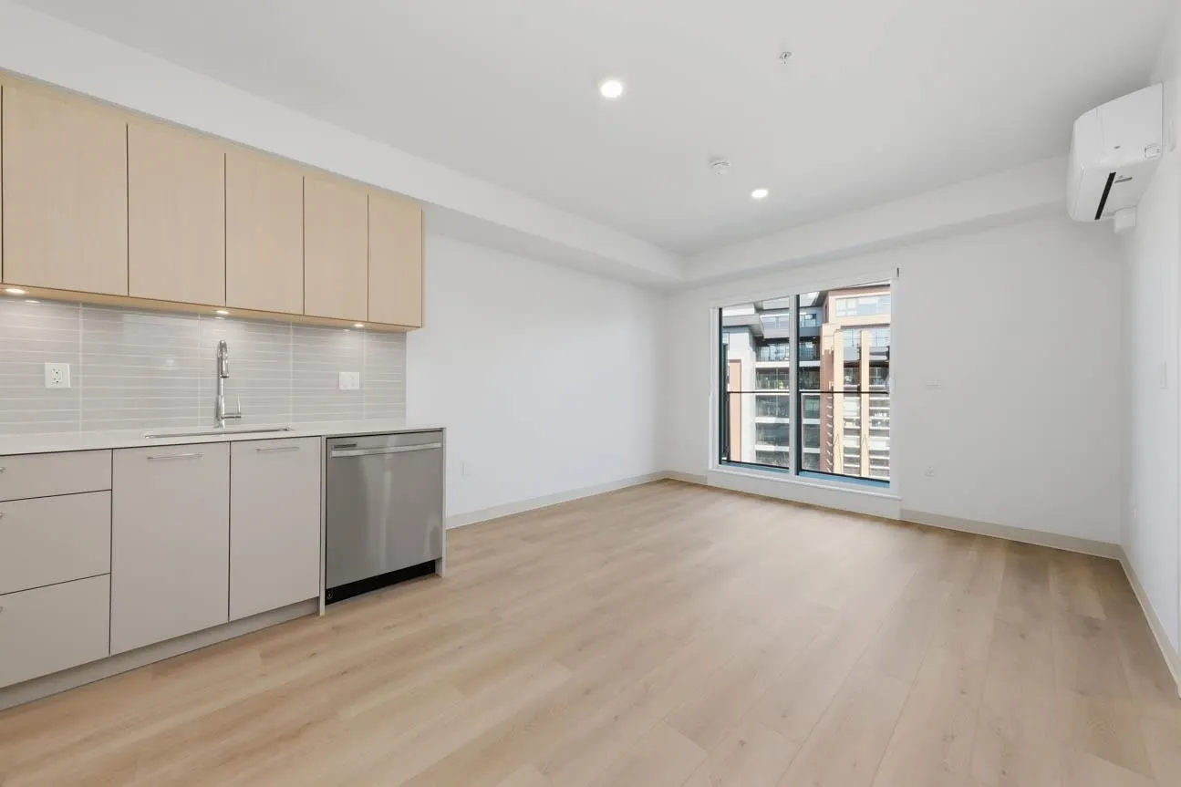1529 Oxford #424