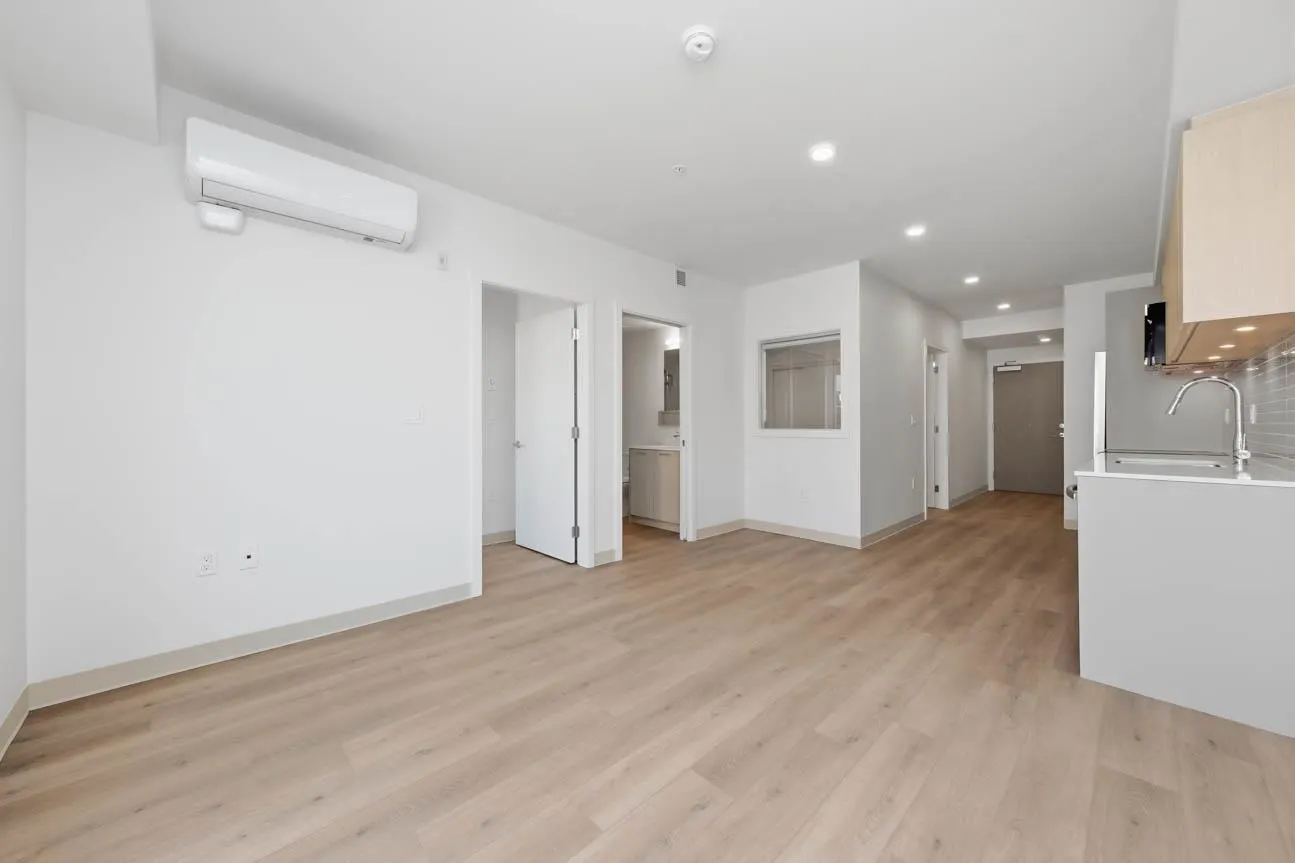 1529 Oxford #424