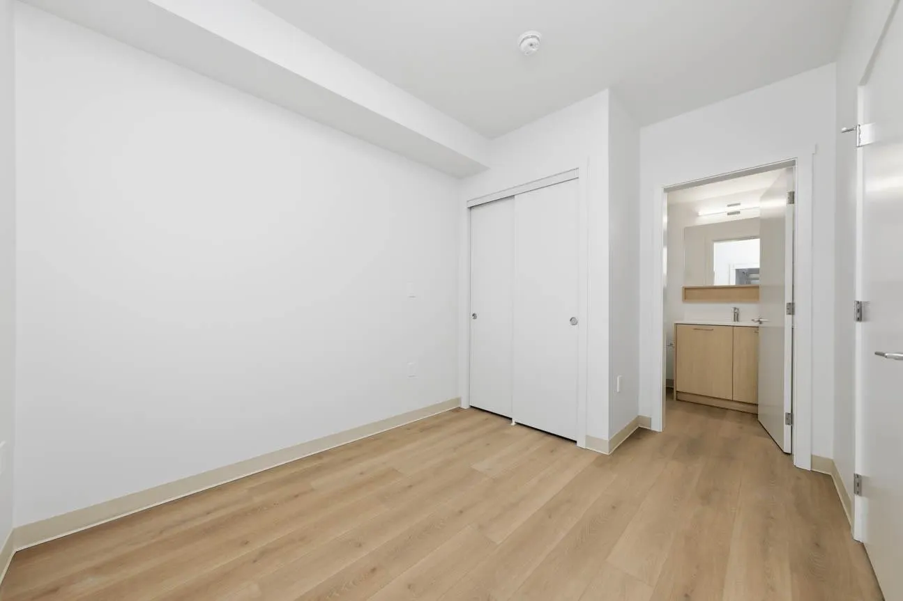 1529 Oxford #424