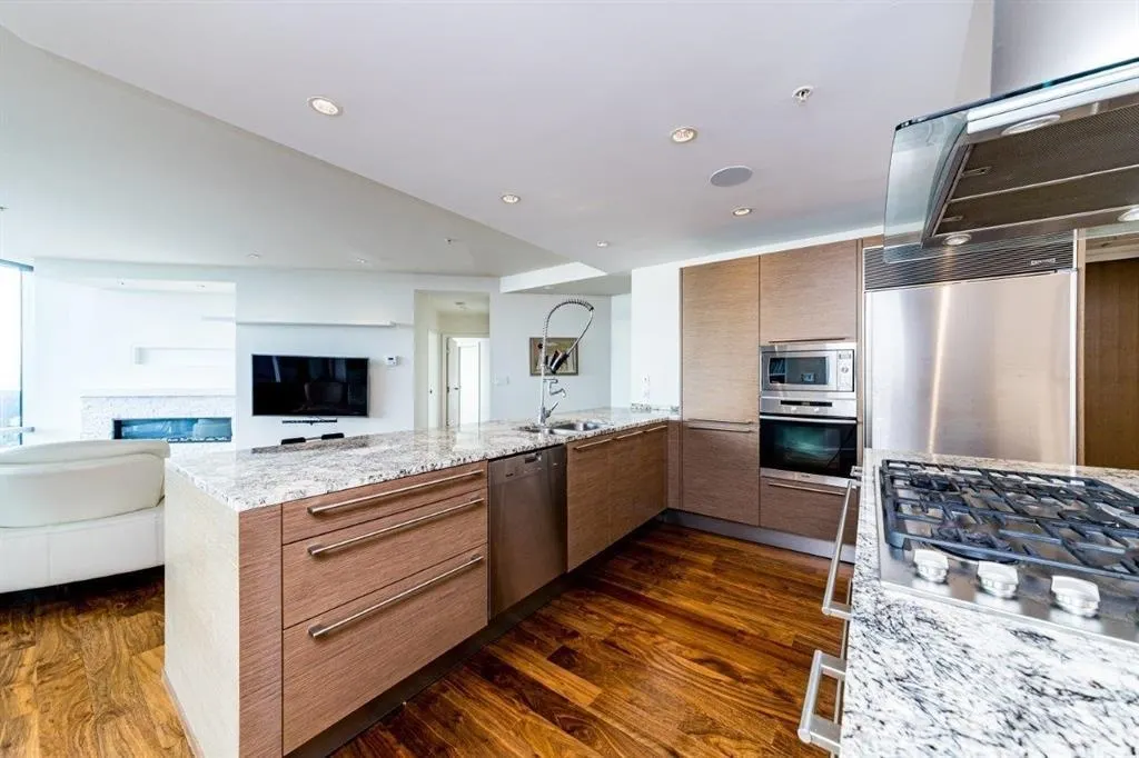 1111 Alberni Street #430X