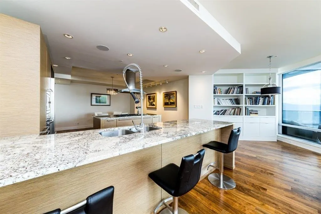 1111 Alberni Street #430X