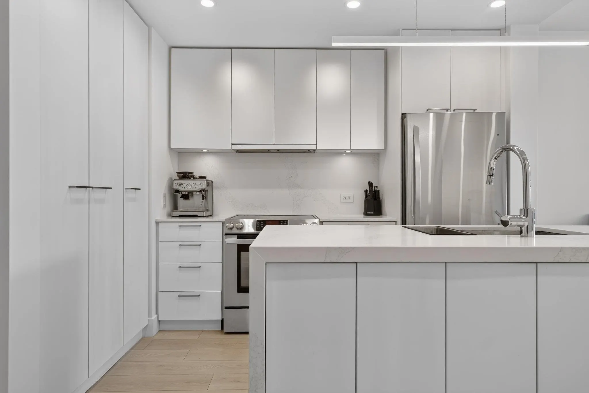 221 E 3rd #506