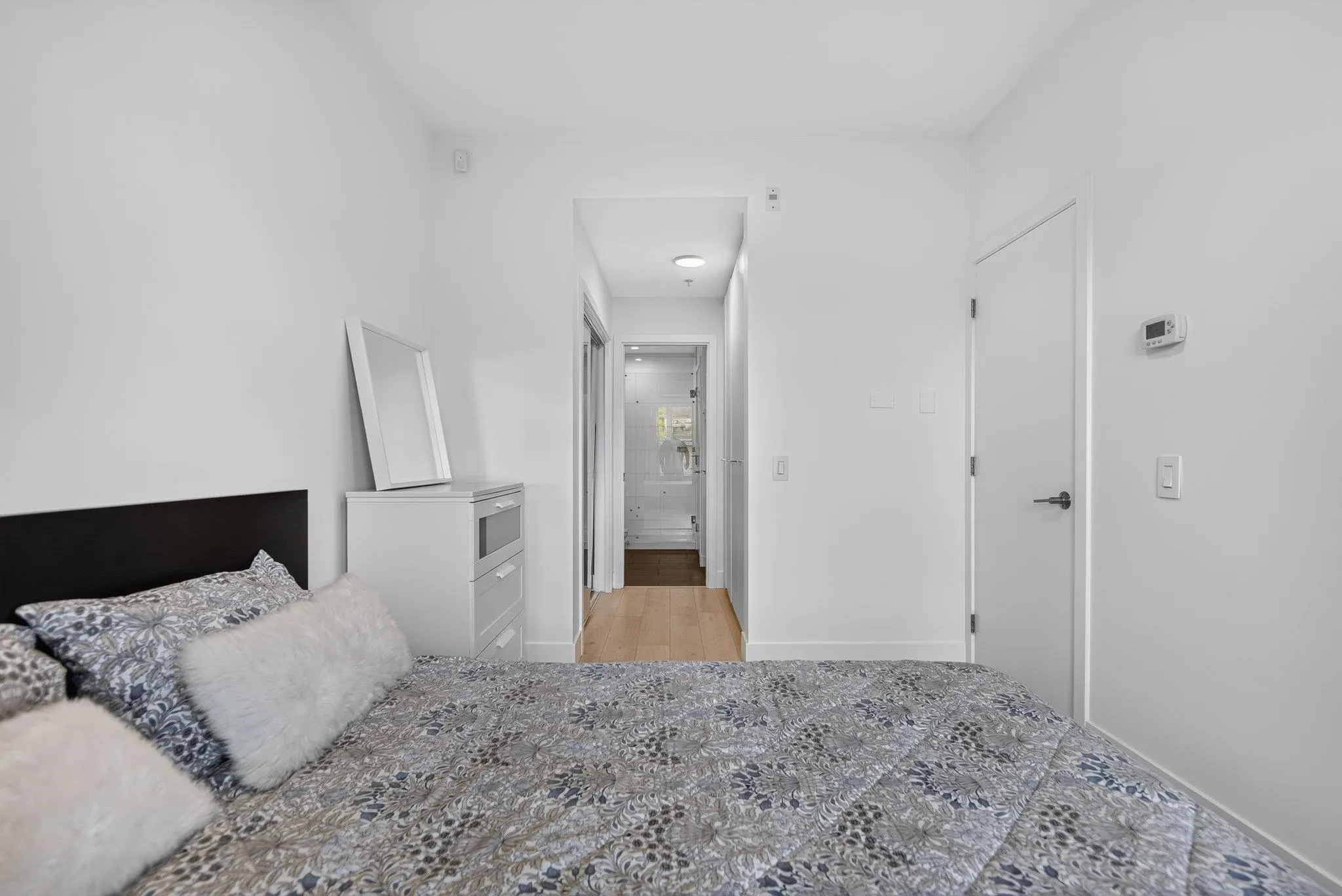 221 E 3rd #506
