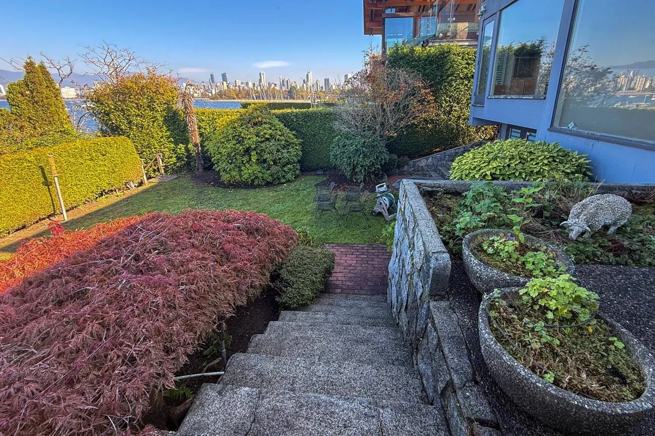 2515 Point Grey Road