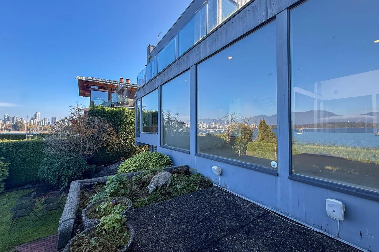 2515 Point Grey Road