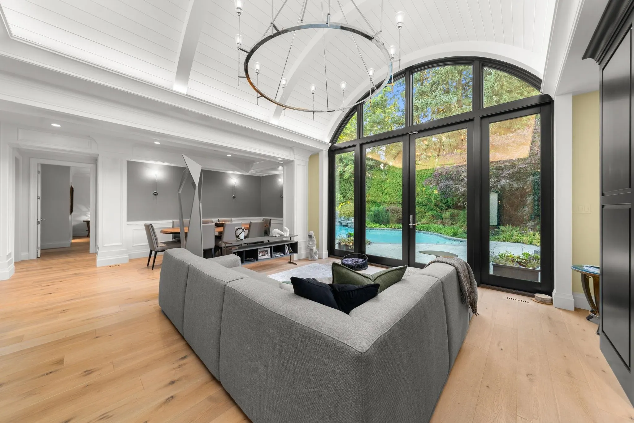 3415 Canterbury Drive