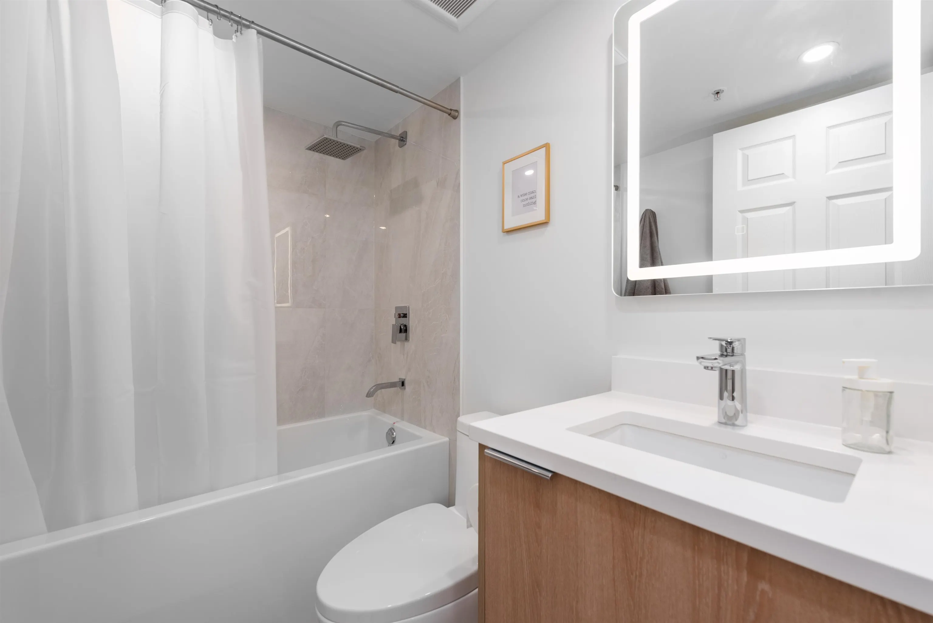 63 Keefer Place #2208