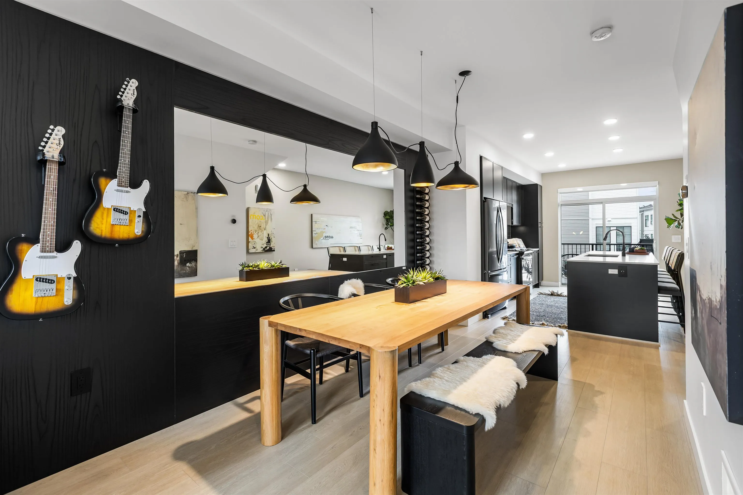 2891 Montrose Avenue #48