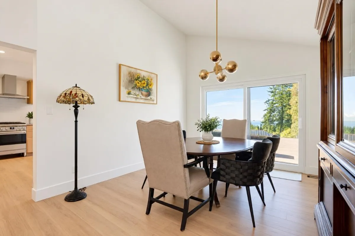 1115 Groveland Court