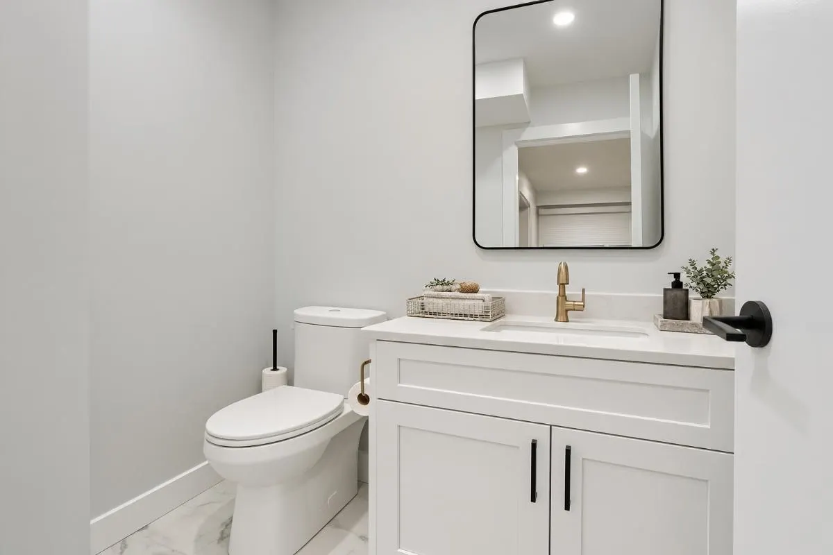 1115 Groveland Court
