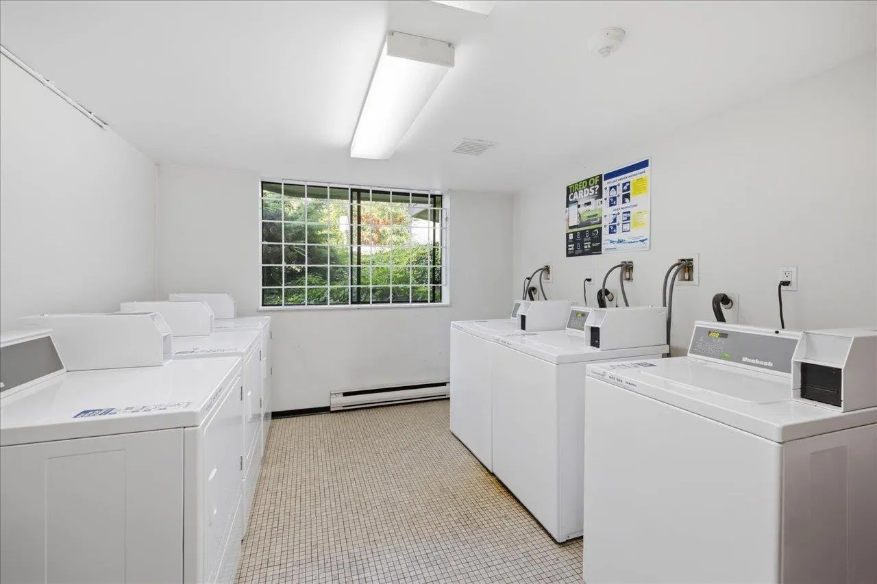 212 Forbes Avenue #202