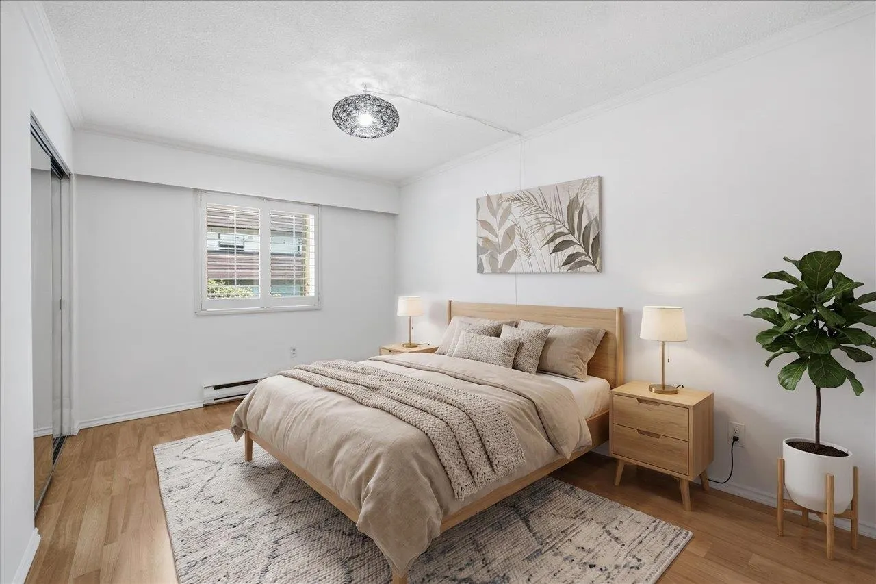 212 Forbes Avenue #202