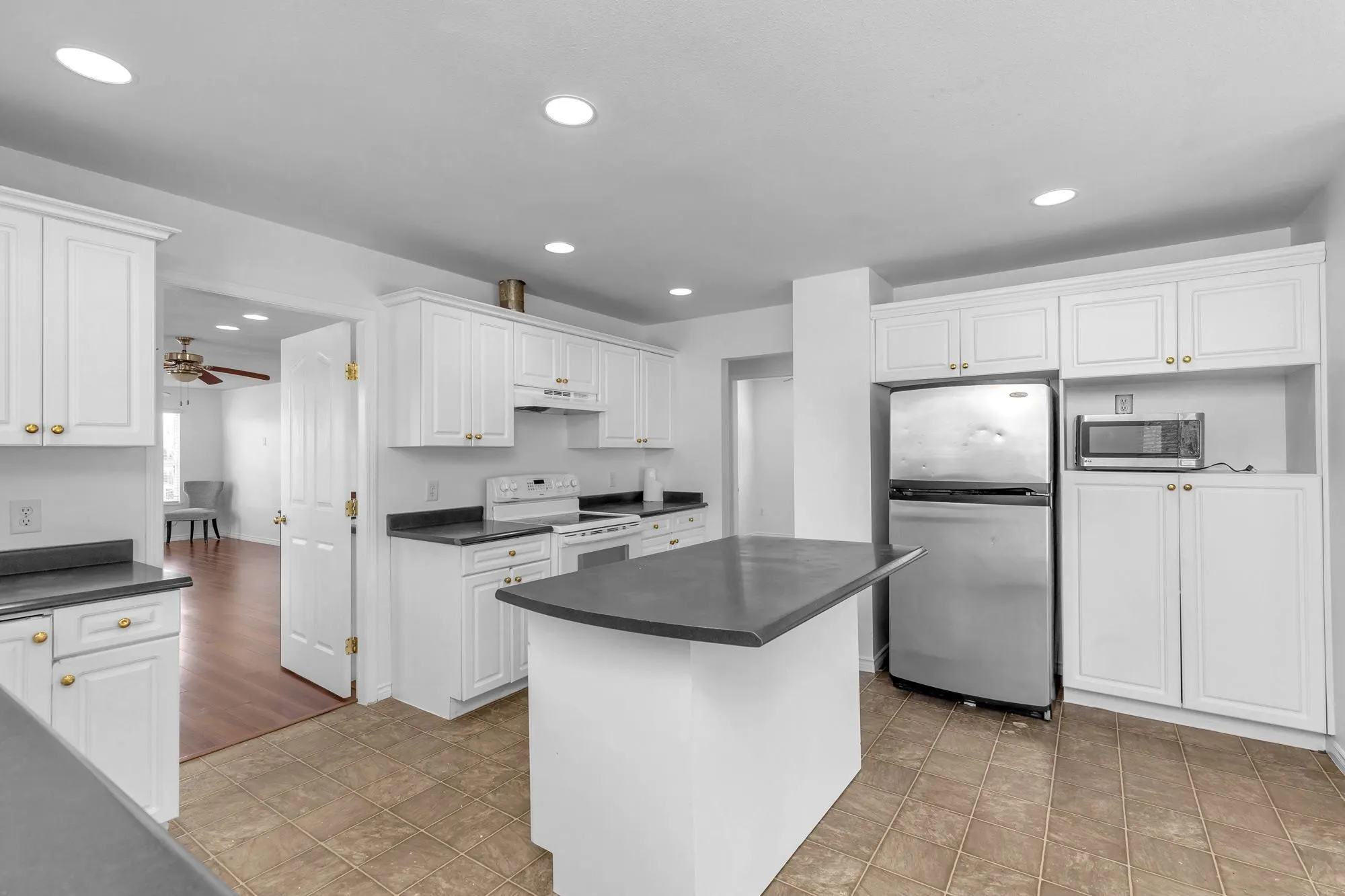 8067 Cedar Street