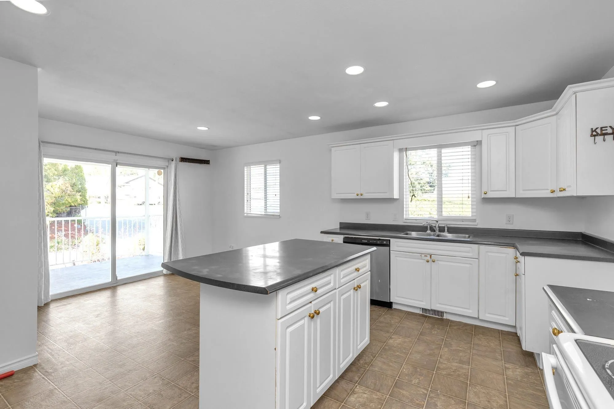 8067 Cedar Street