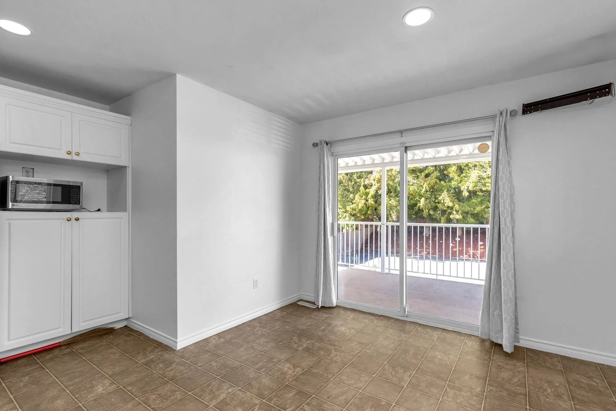 8067 Cedar Street