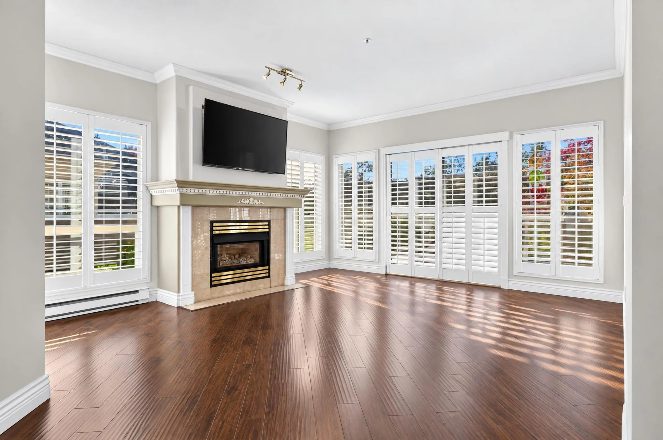1100 56th Street Street #211N