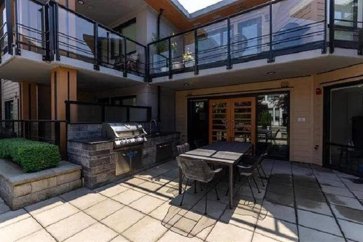 3220 Connaught Crescent #206