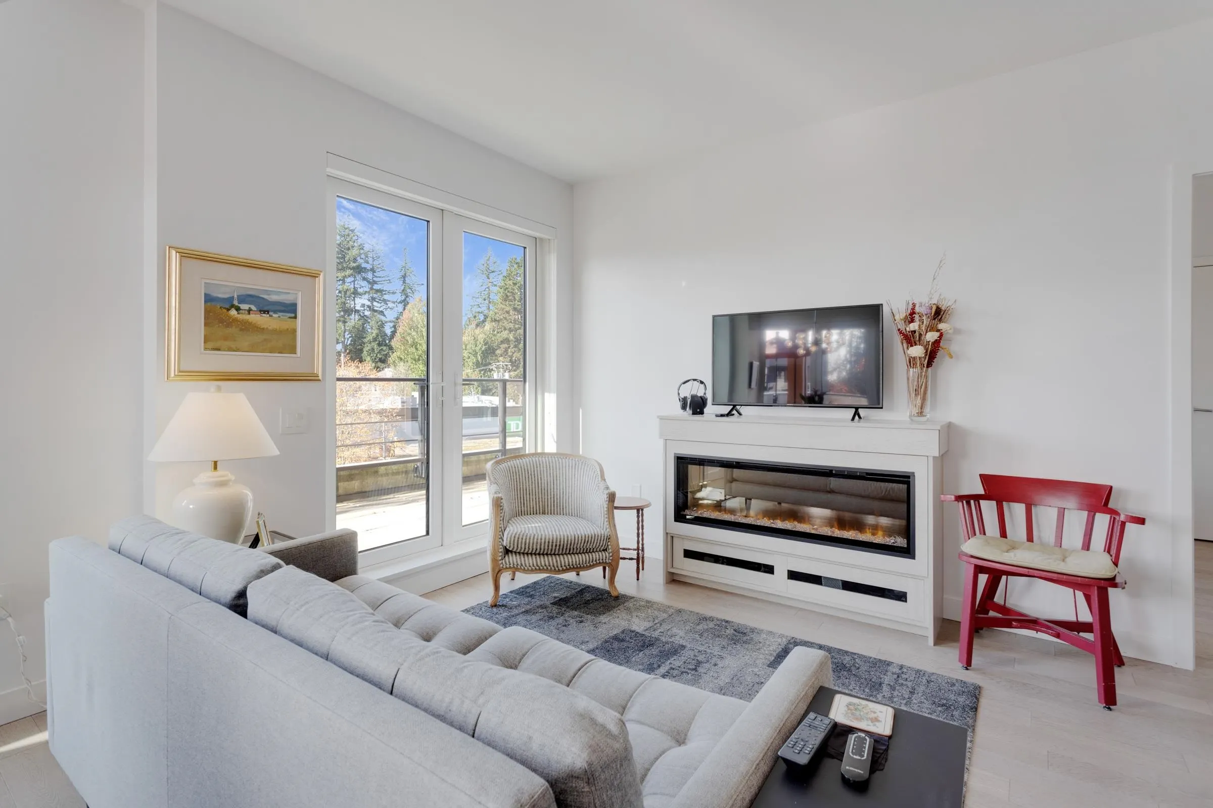 3220 Connaught Crescent #206