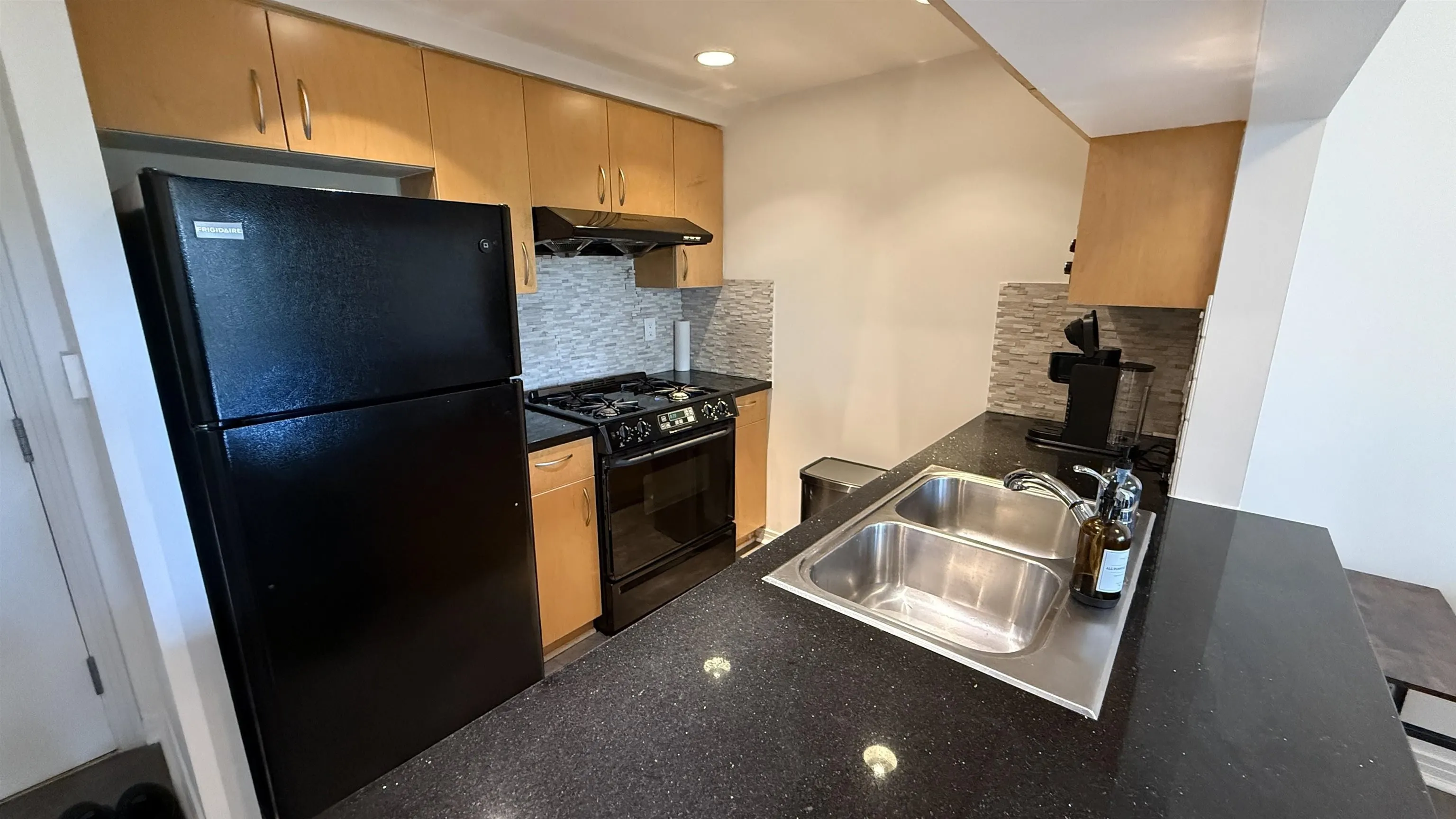 189 Davie Street #6XX