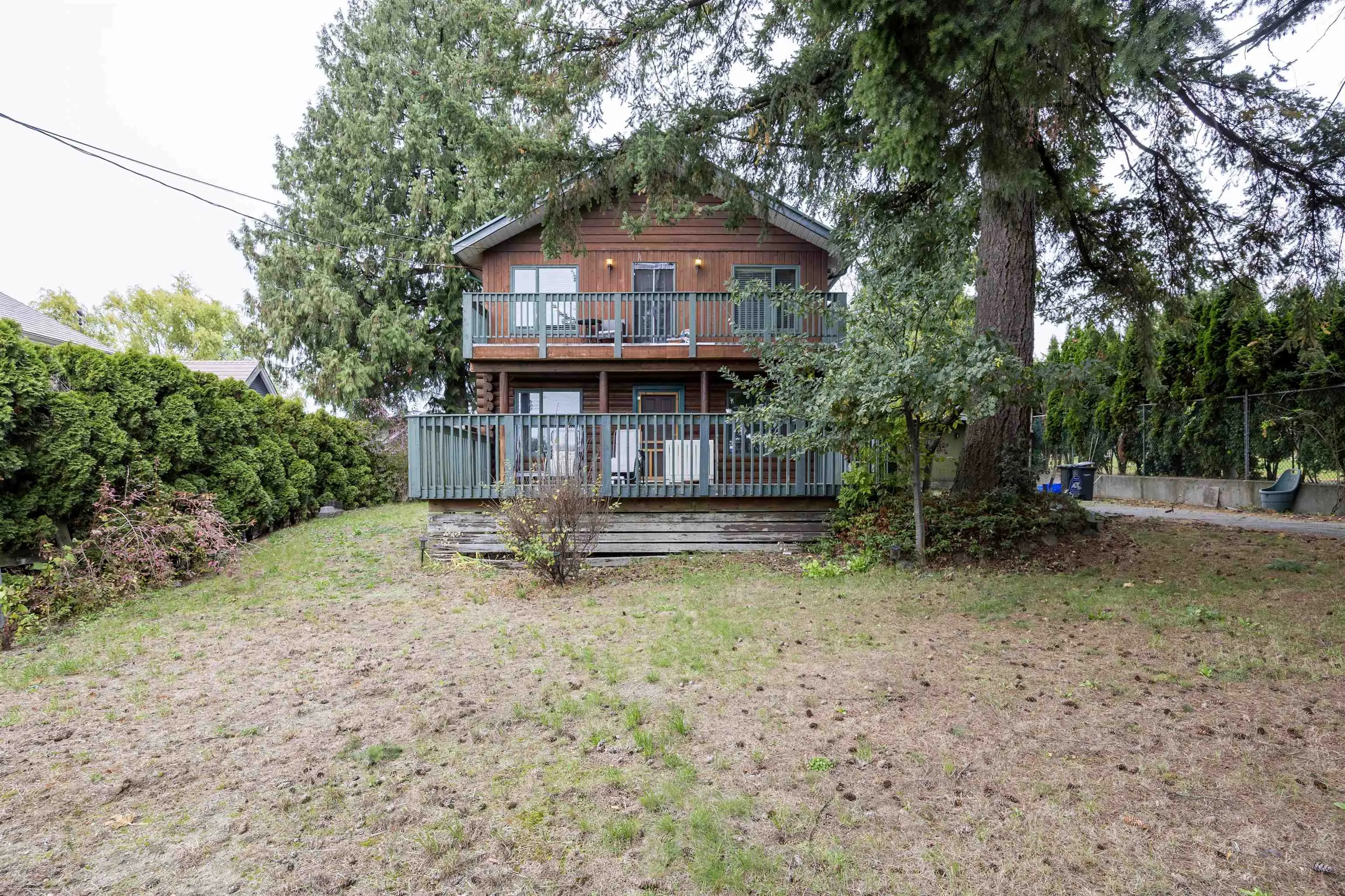 2035 Craigen Avenue