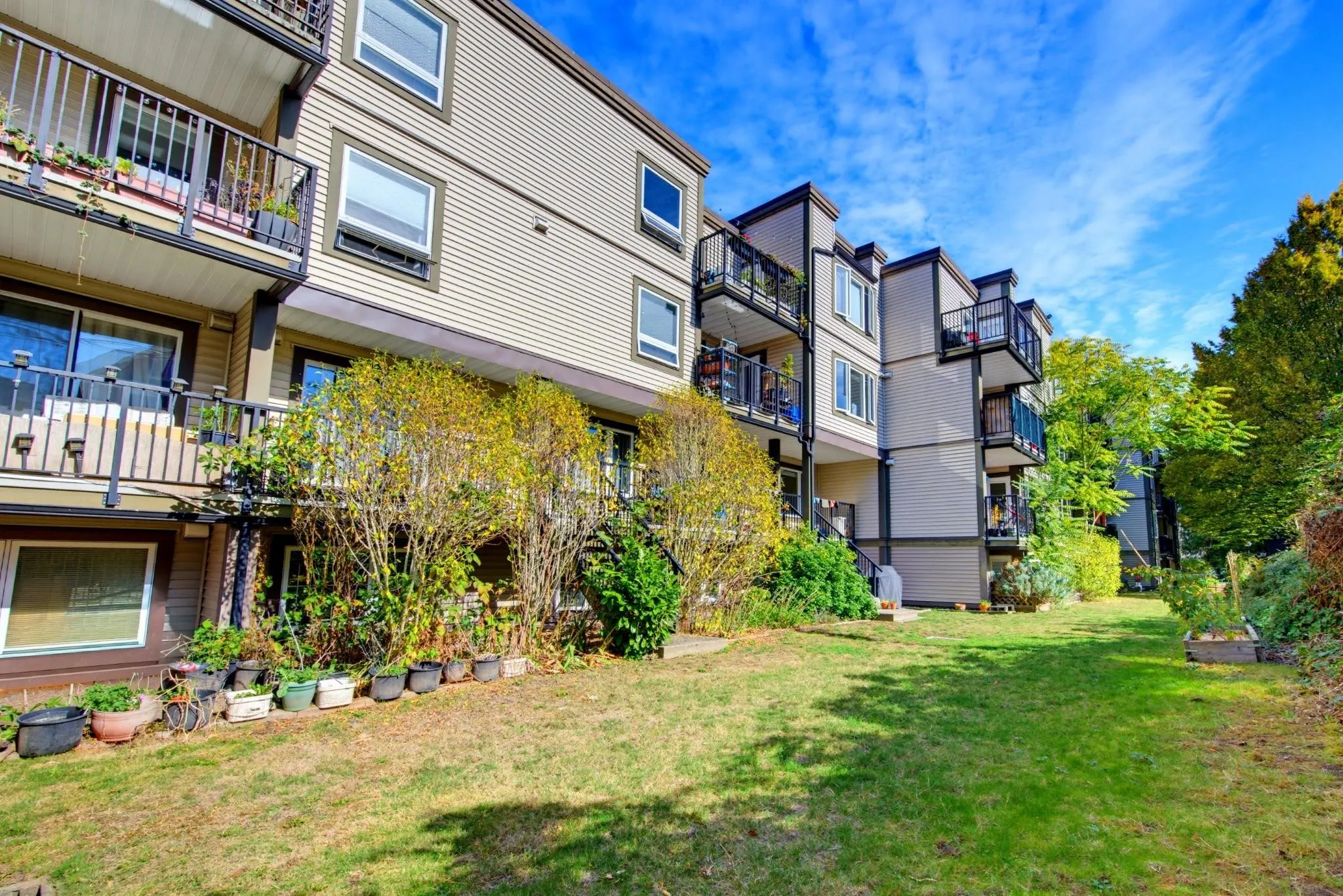 1040 E Broadway #101