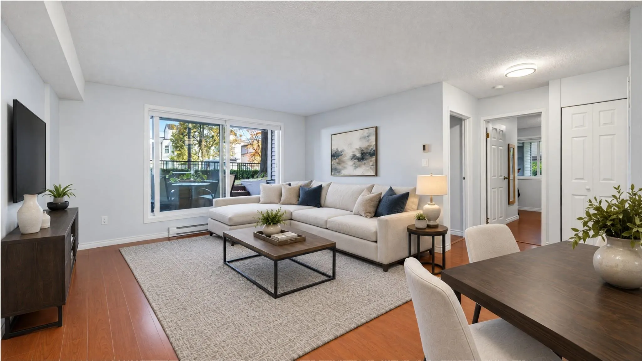 1040 E Broadway #101