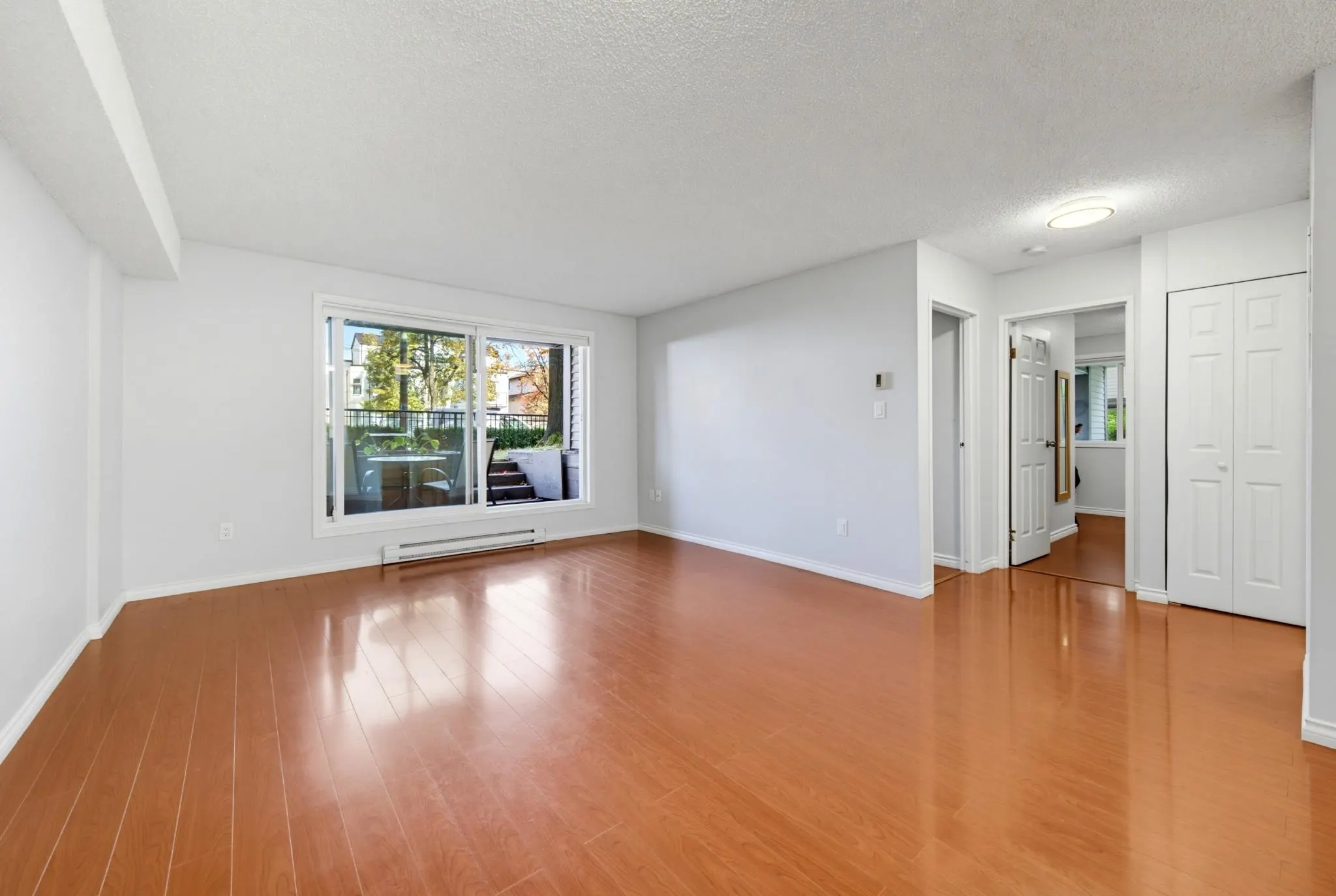 1040 E Broadway #101