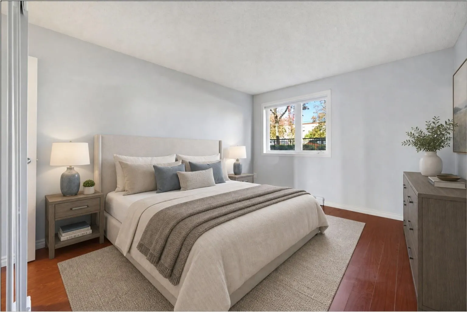 1040 E Broadway #101