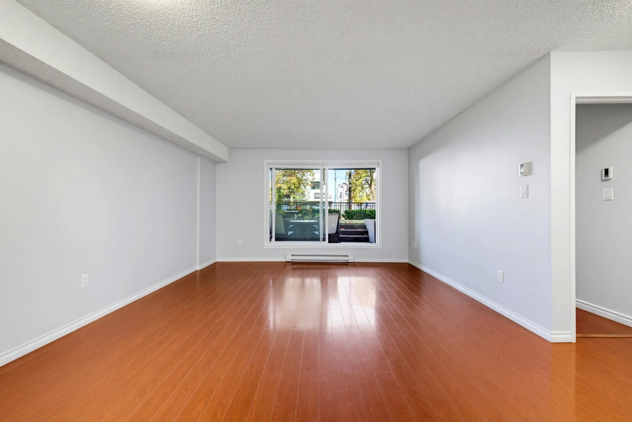 1040 E Broadway #101