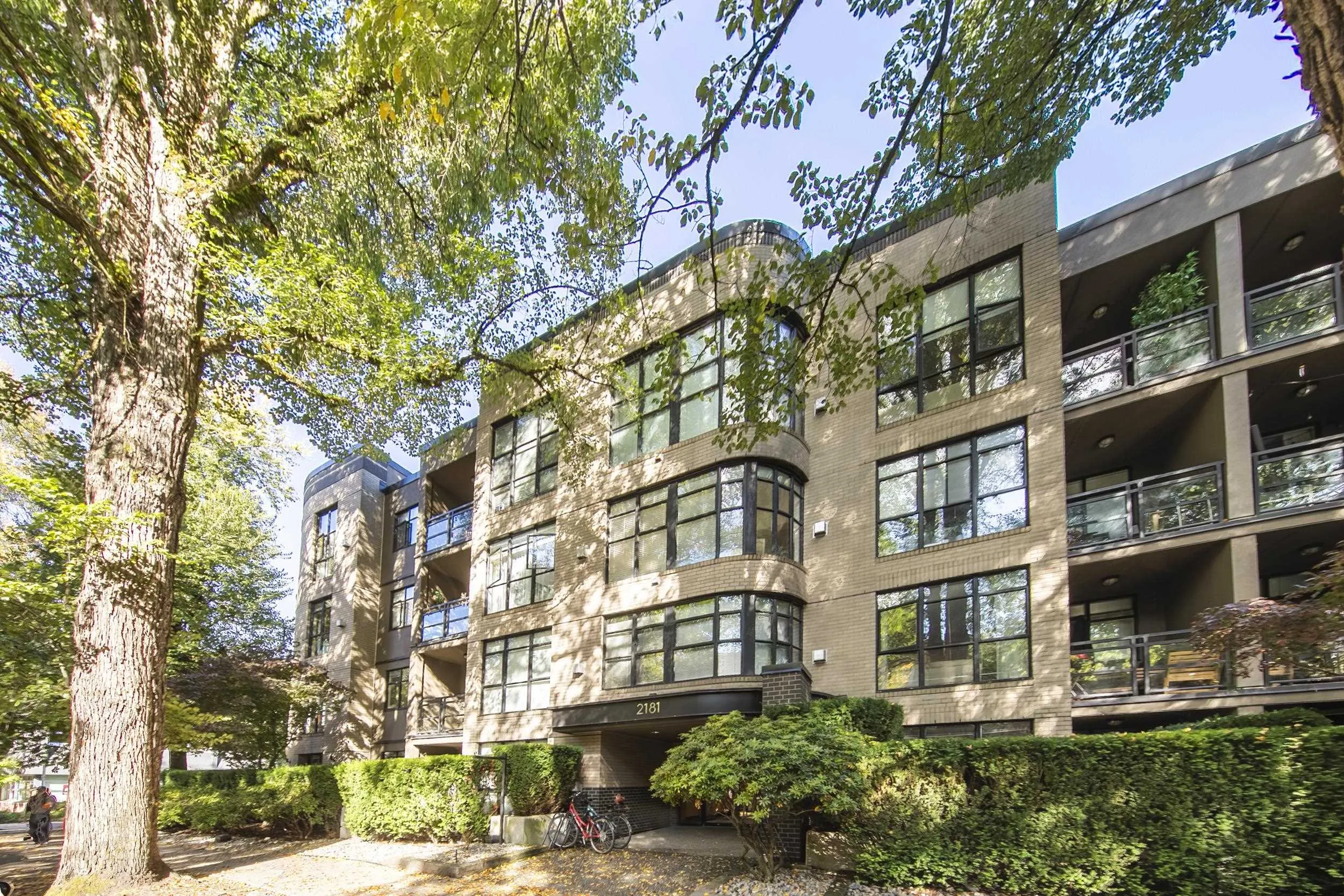 2181 W 10th Avenue #210