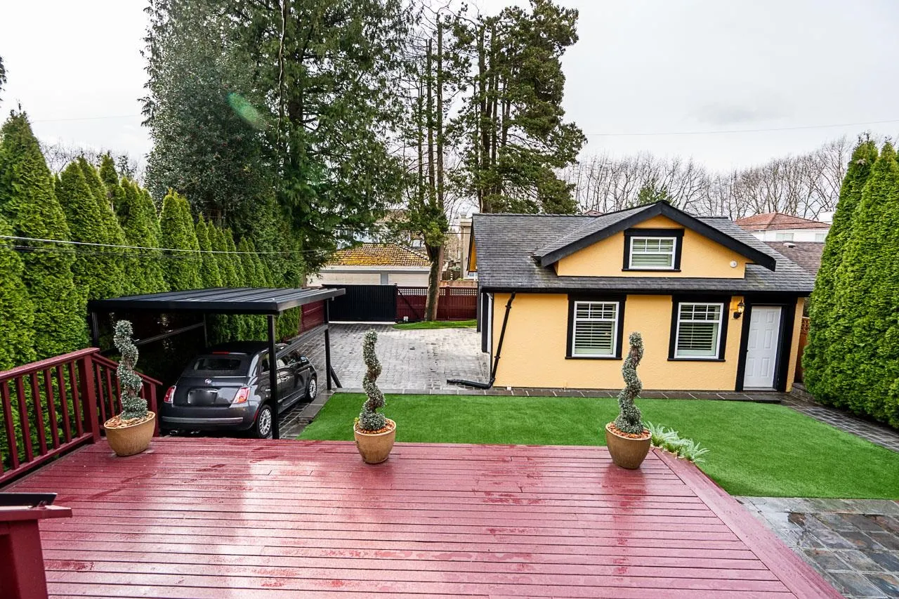 1562 W 62nd Avenue