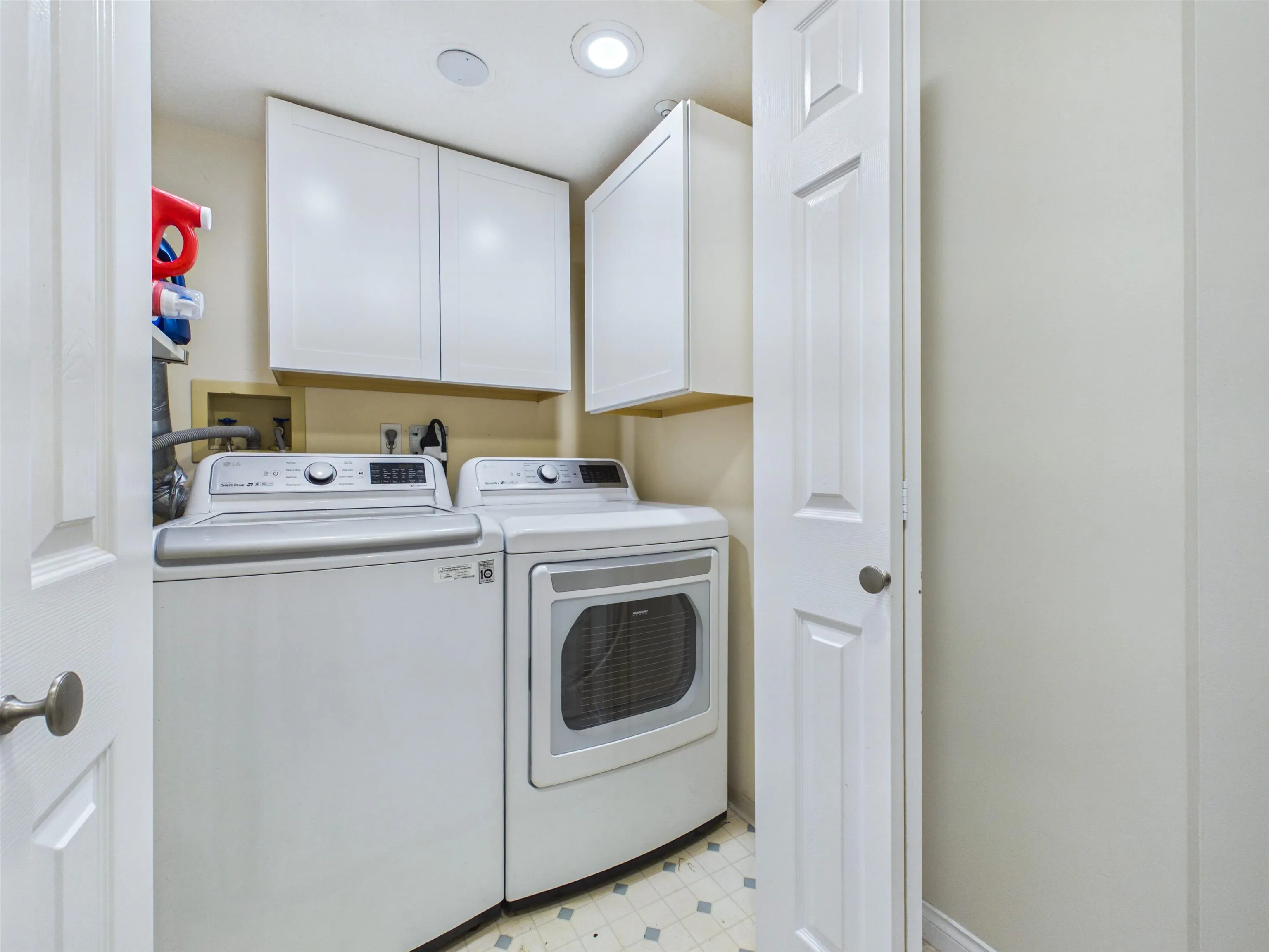 2990 Princess Crescent #111