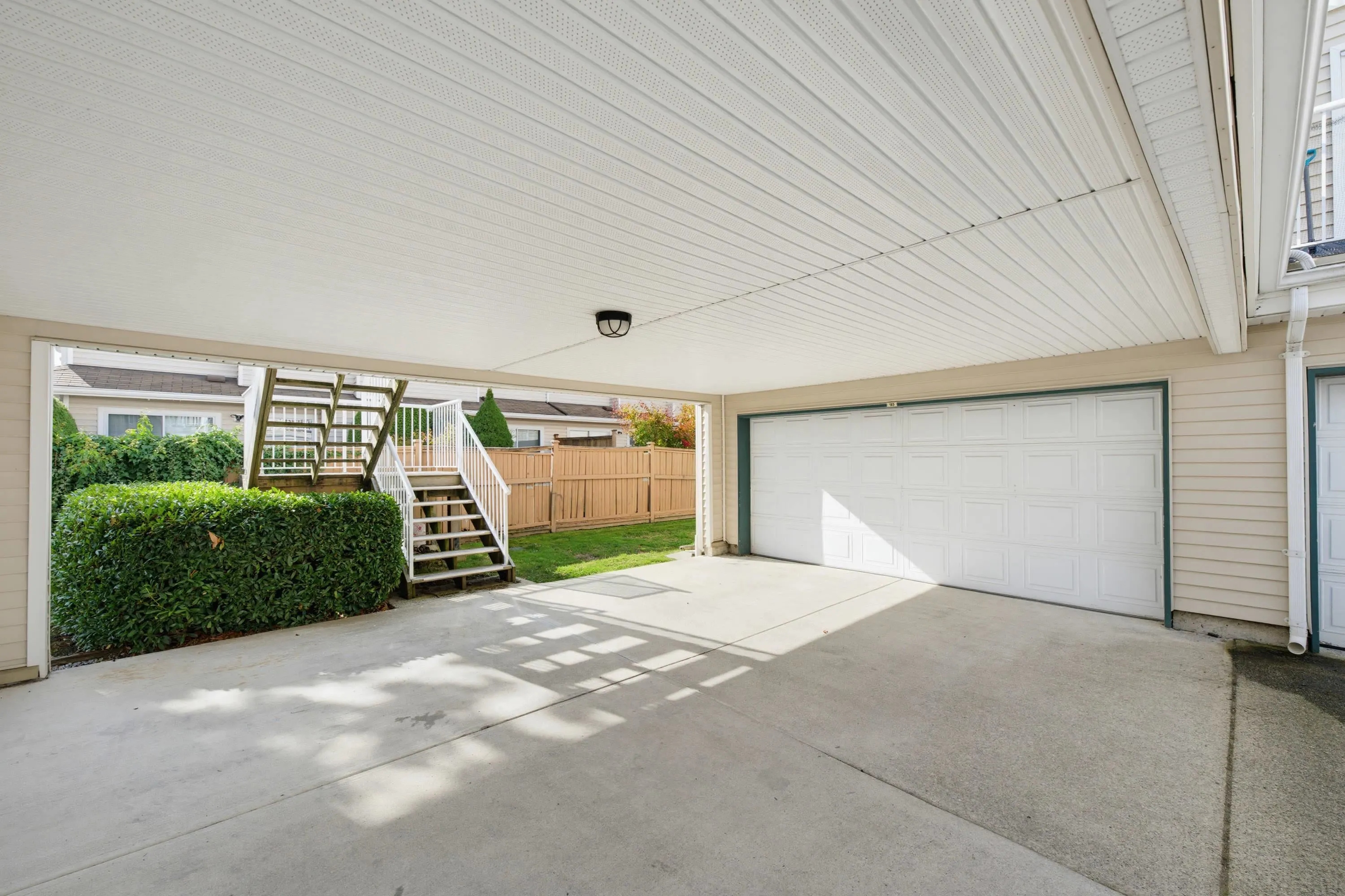 10077 156 Street #183