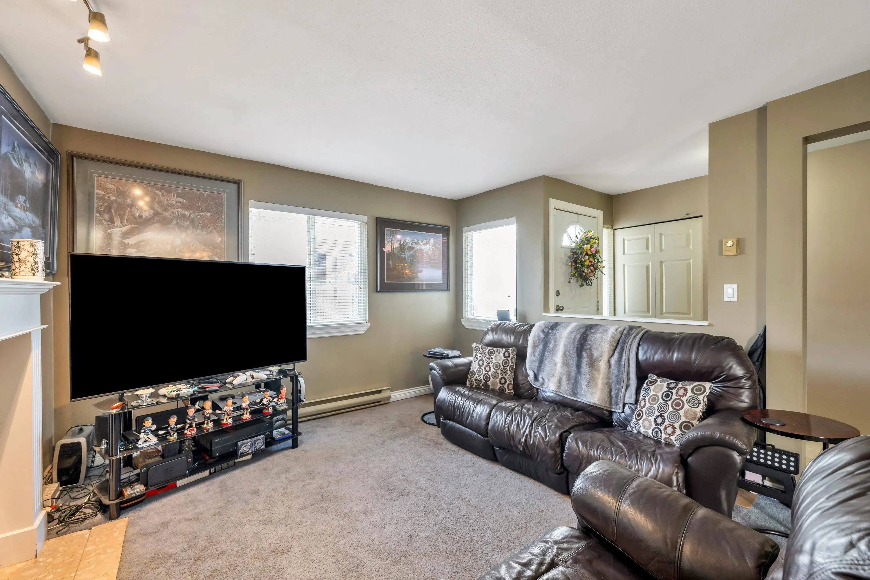 10077 156 Street #183
