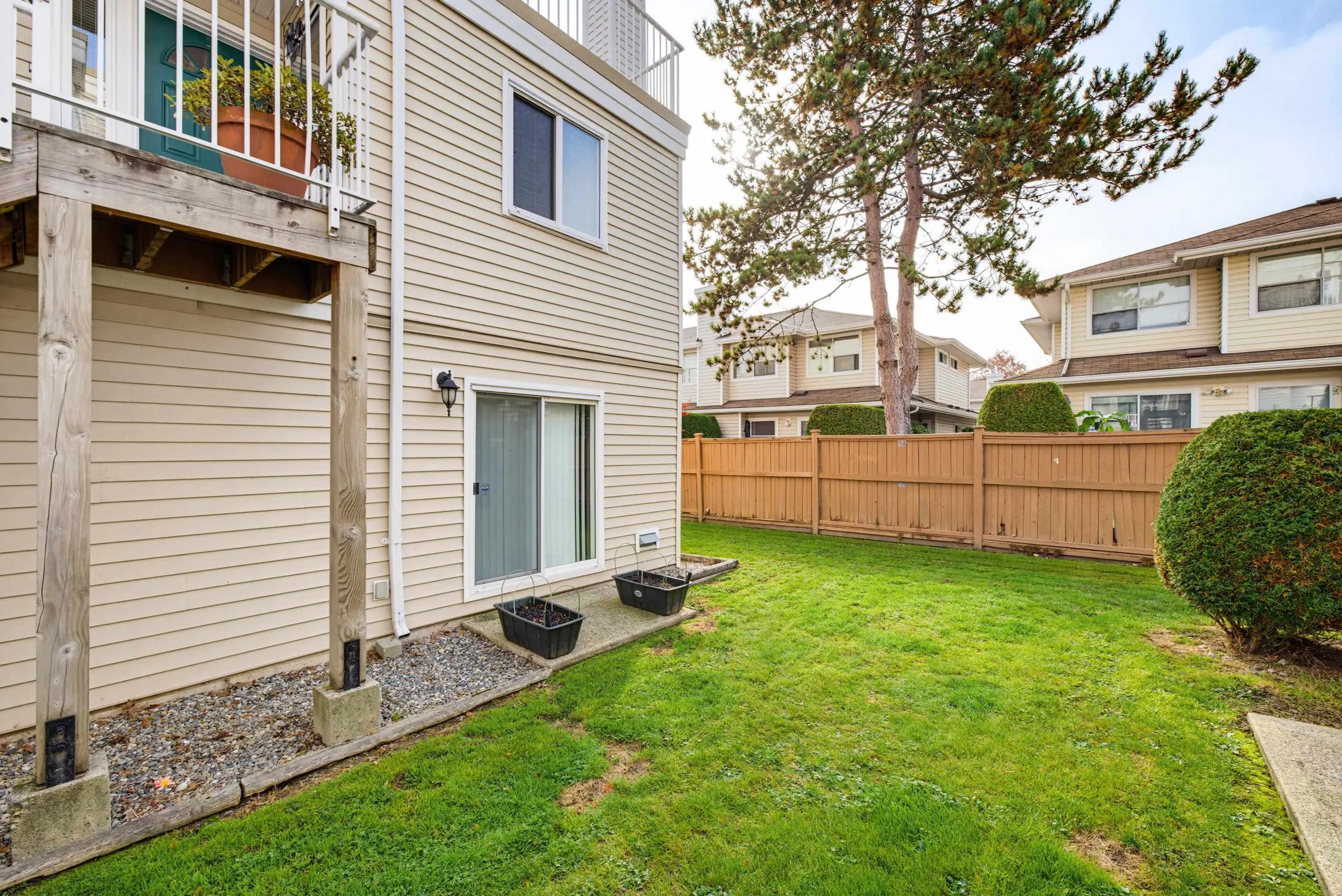 10077 156 Street #183