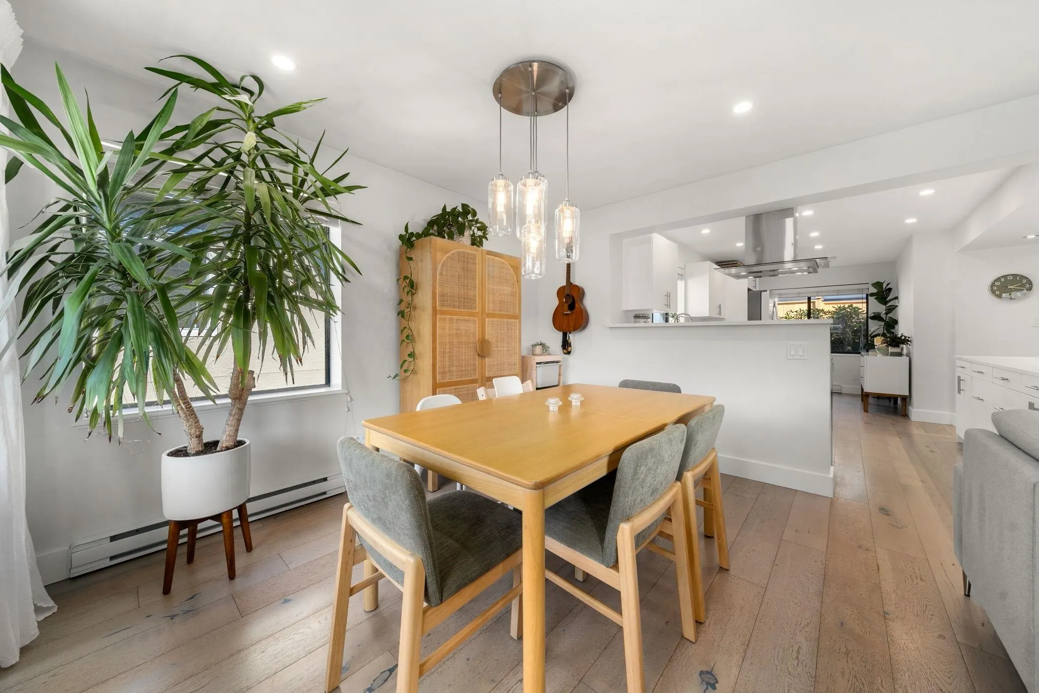 2133 St George's Avenue #19